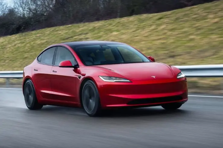 tesla-carretera Tesla Model 3 km0 en la carretera