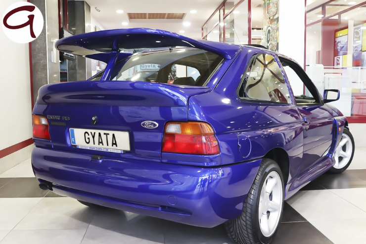 Coche Ford Escort de segunda mano