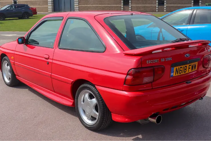Coche Ford Escort en Gyata