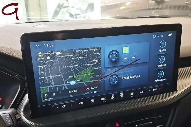 pantalla_infoentretenimiento Pantalla infoentretenimiento del coche Ford Kuga