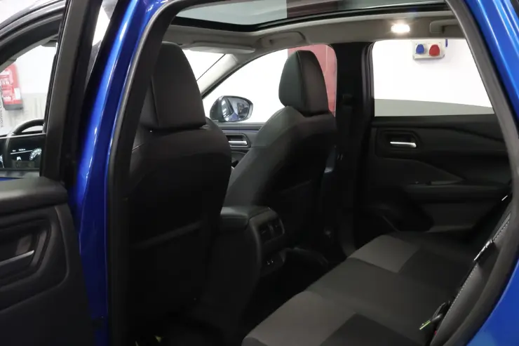 interior_trasero Interior del Nissan seminuevo