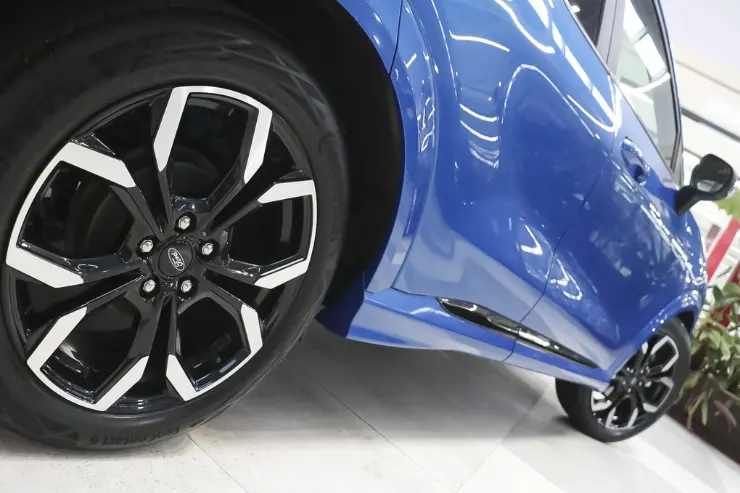 Rueda del Ford Puma km 0 en Gyata