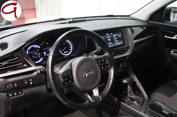 Interior del Kia Niro de ocasión en Gyata