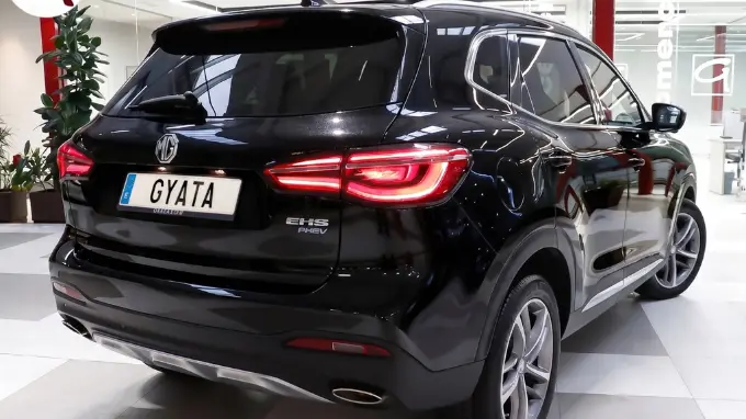 Parte trasera deo coche MG de segunda mano
