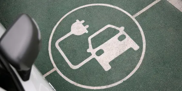 Símbolo de punto de recarga para coches eléctricos