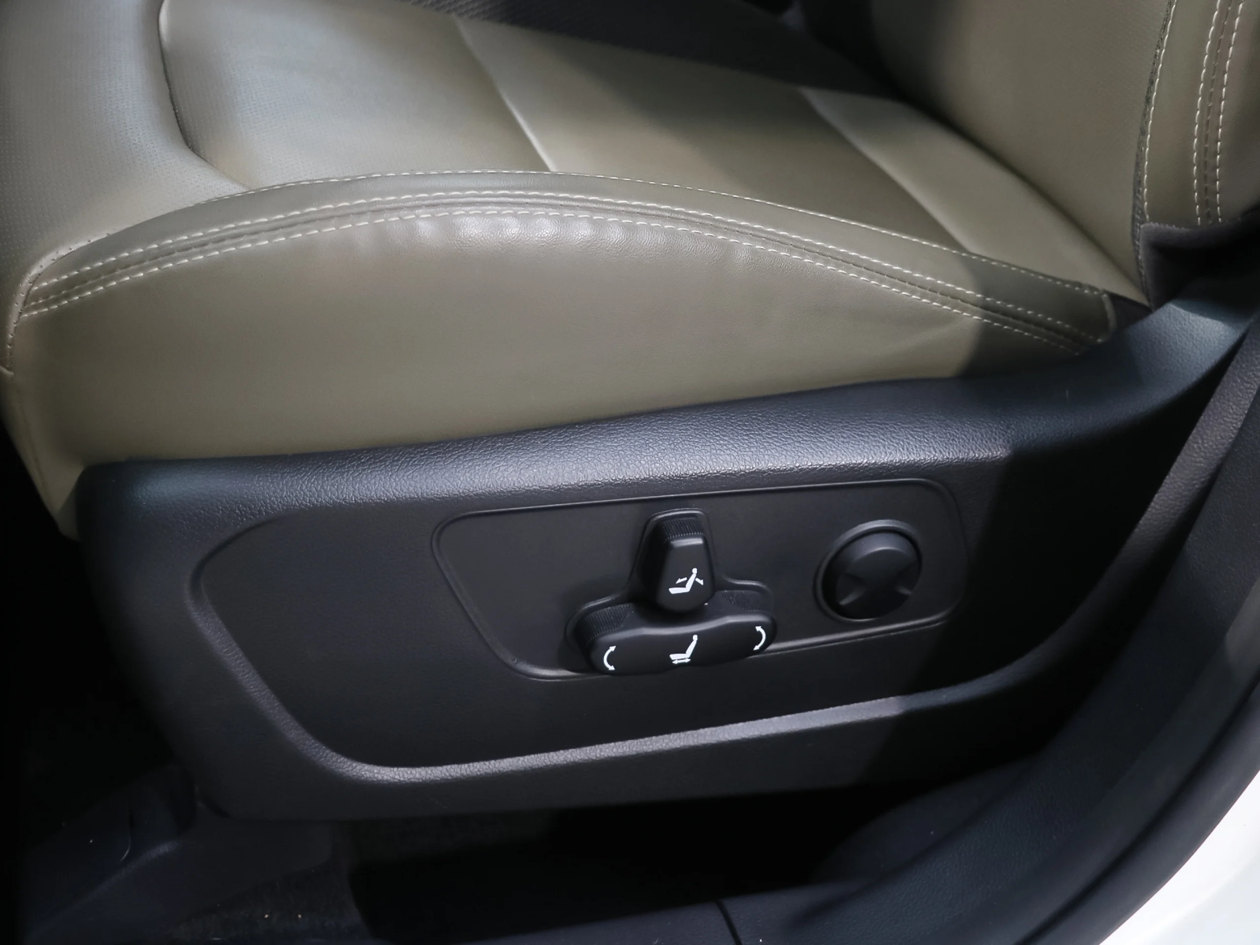 SsangYong Torres G15 Adventure 4x4 Auto 120 kW (163 CV) - Foto 9