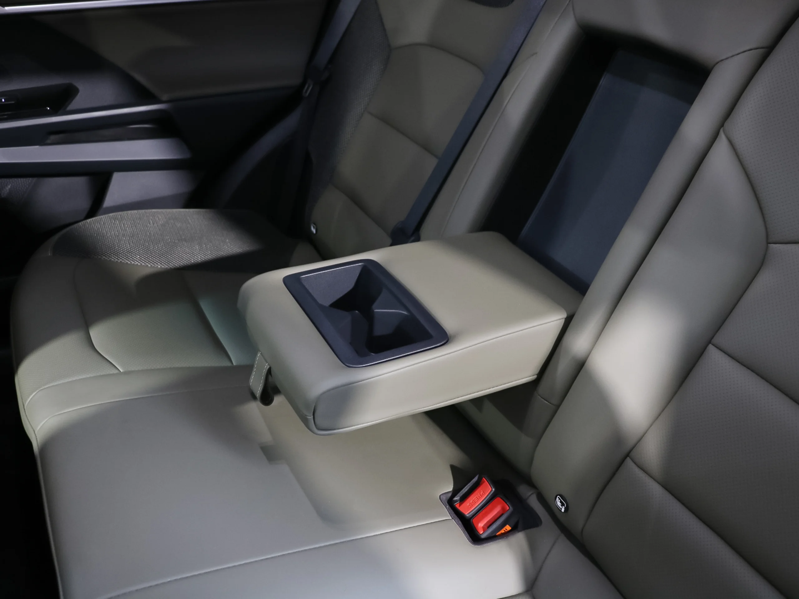 SsangYong Torres G15 Adventure 4x4 Auto 120 kW (163 CV) - Foto 14