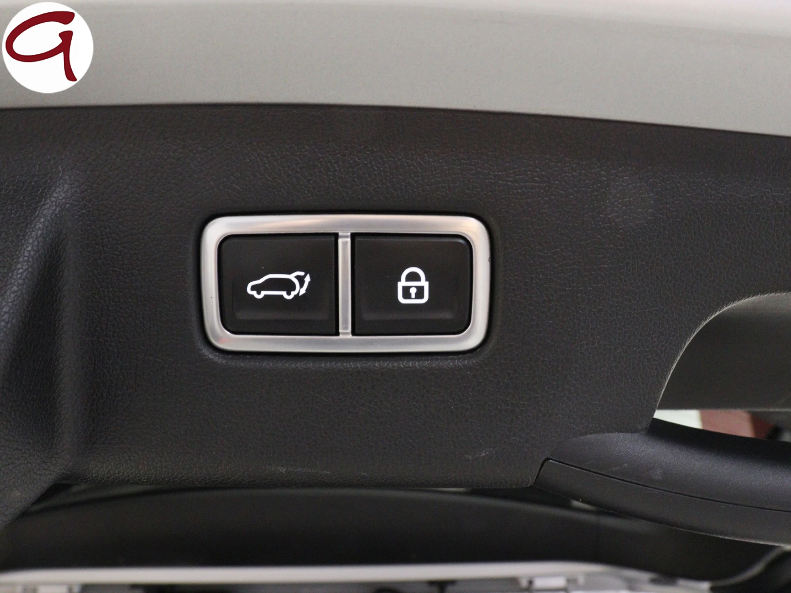 Kia Sorento 2.2 CRDi Emotion 4x2 DCT 142 kW (194 CV) - Foto 28