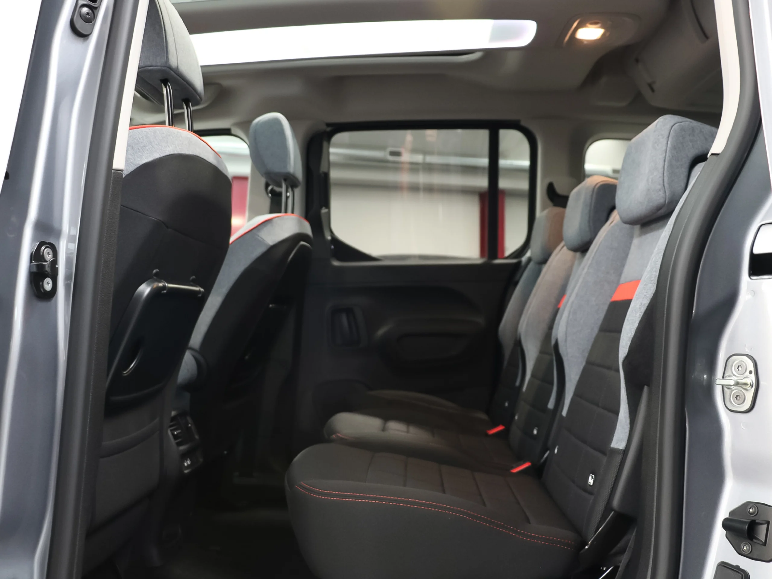 Citroen Berlingo BlueHDi 100 S&S Talla M Max 75 kW (102 CV) - Foto 10