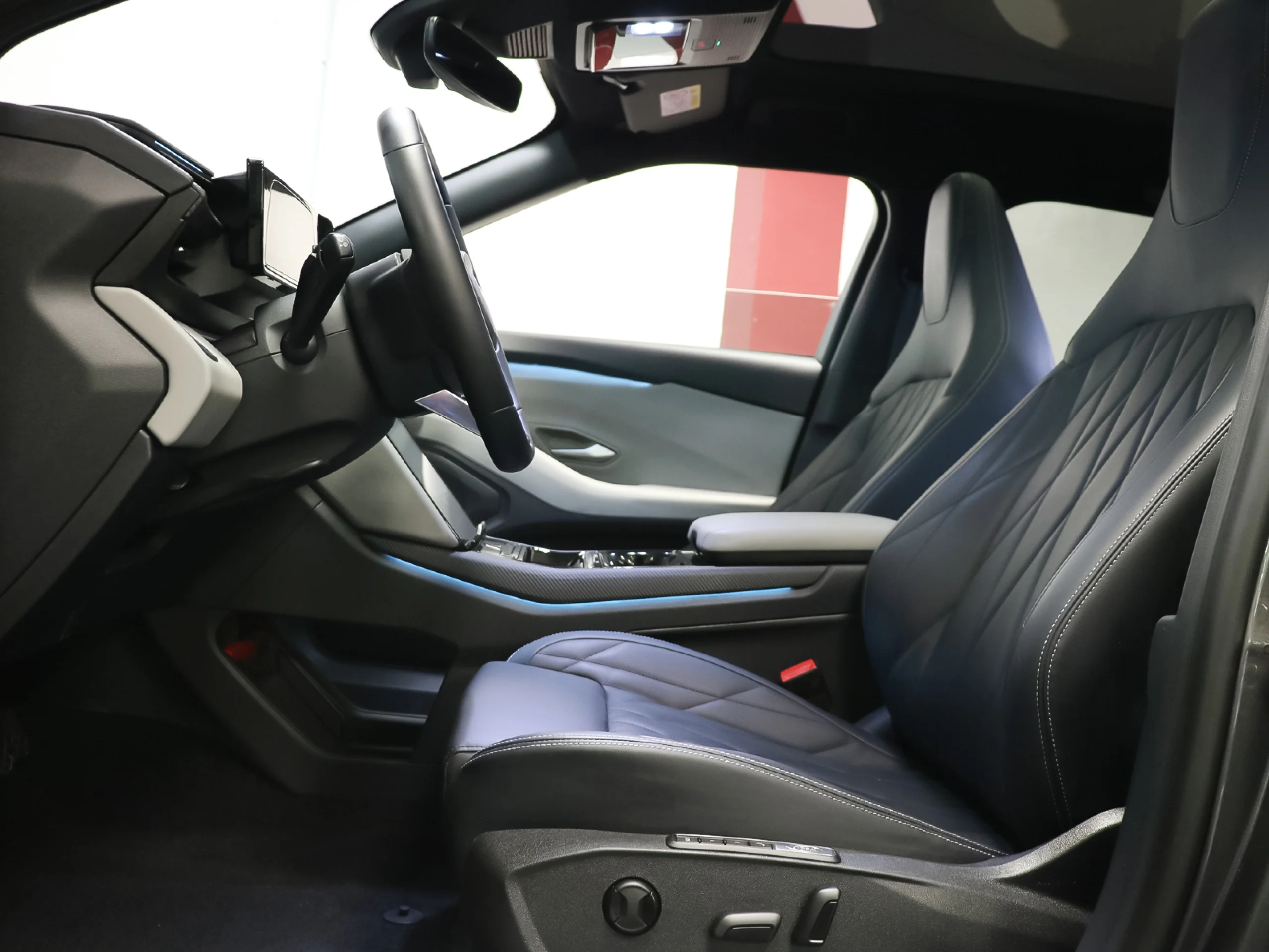 Ford Explorer CX740S Premium R. Ext. AWD 78kWh 250 kW (340 CV) - Foto 6