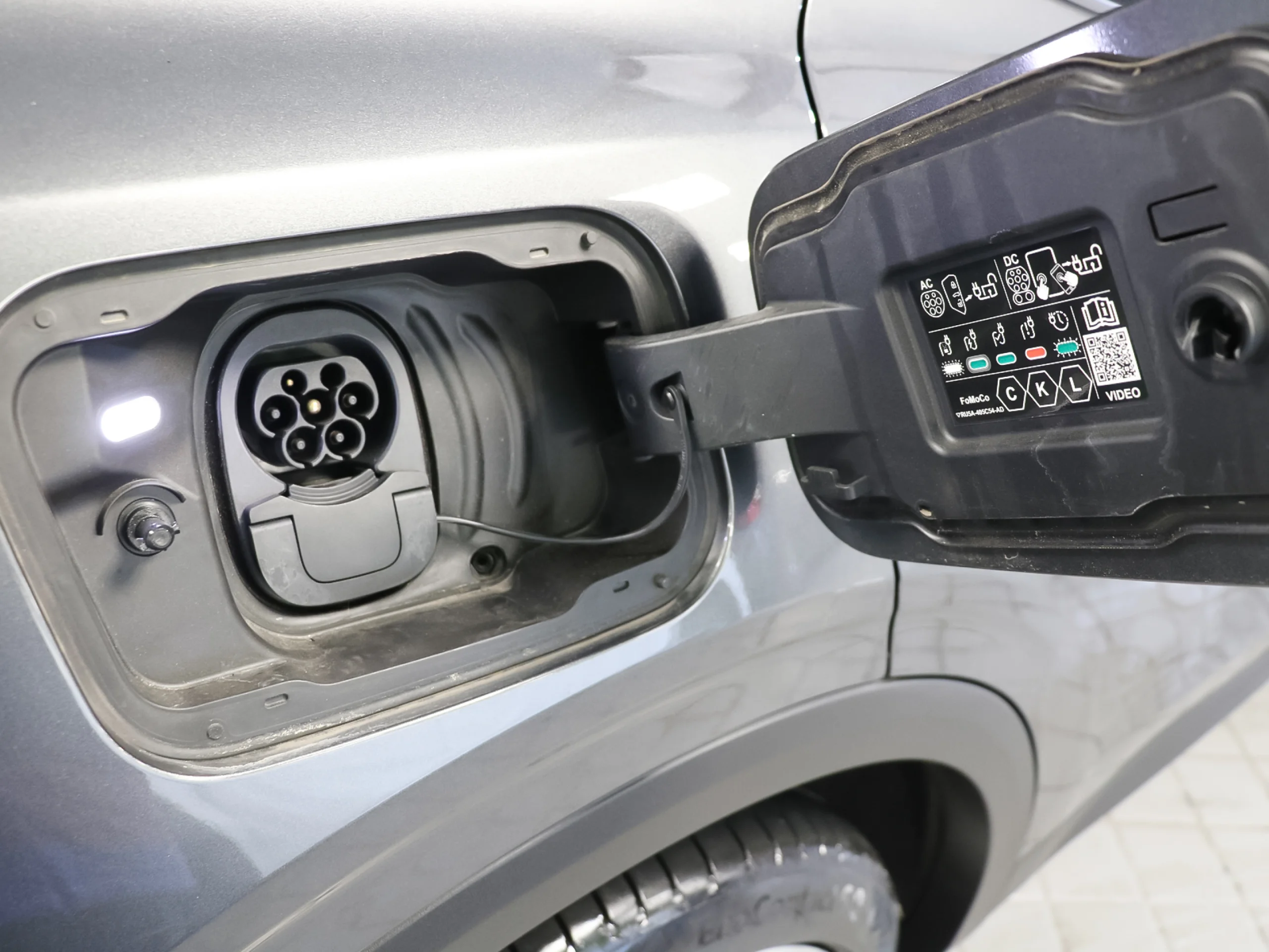 Ford Explorer CX740S Premium R. Ext. AWD 78kWh 250 kW (340 CV) - Foto 49