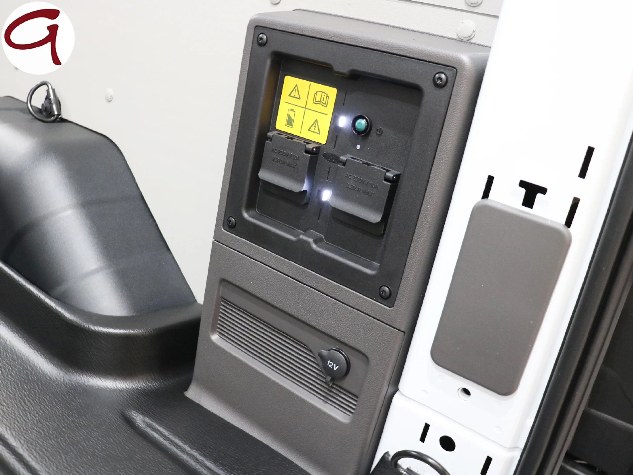 Ford Transit Furgon 350 BEV L3 RWD 68kWh 198 kW (269 CV) - Foto 24