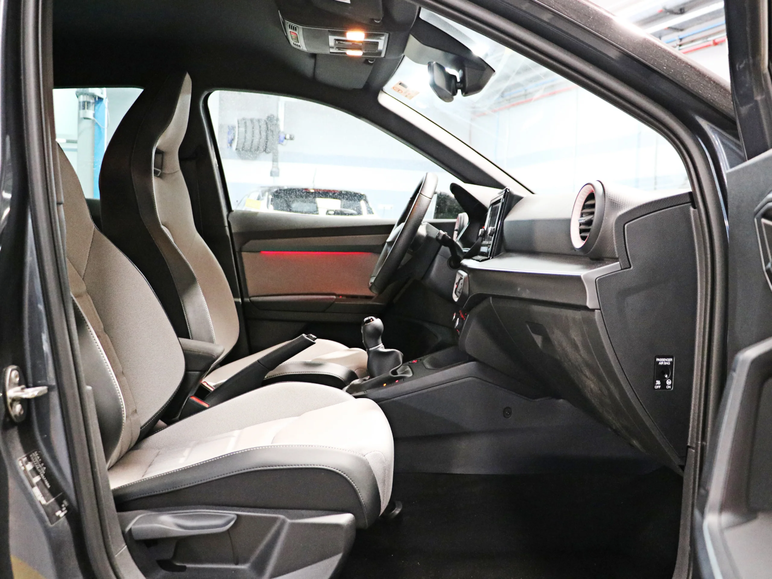 SEAT Arona 1.0 TSI S&S FR+ 85 kW (115 CV) - Foto 6
