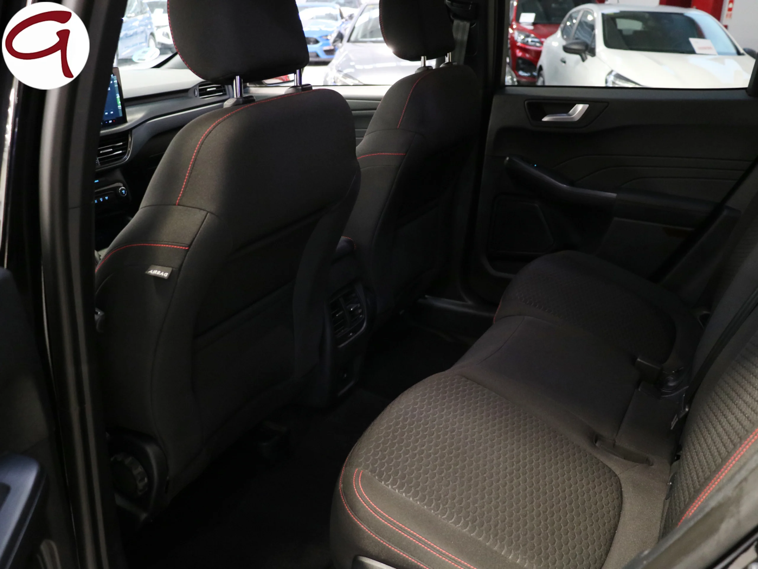 Ford Kuga 2.5 Duratec PHEV ST-Line Auto 178 kW (243 CV) - Foto 4