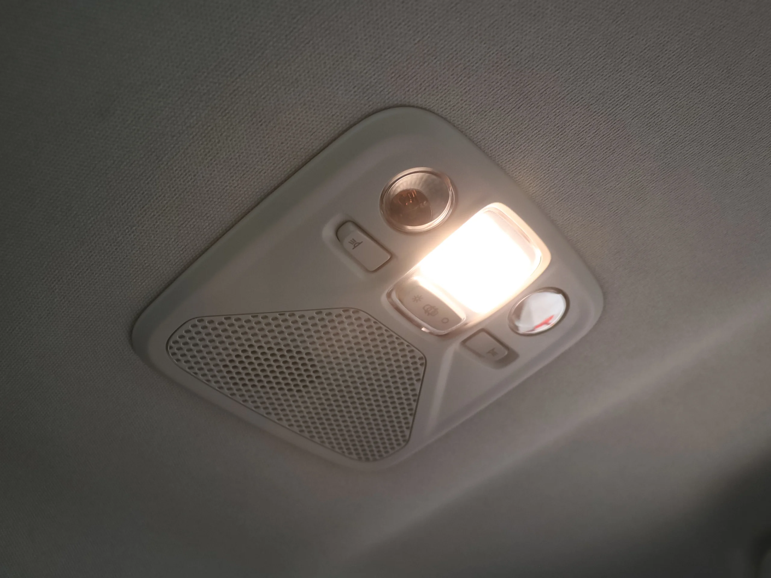 Citroen ë-C4 eléctrico Feel Pack 100 kW (136 CV) - Foto 23