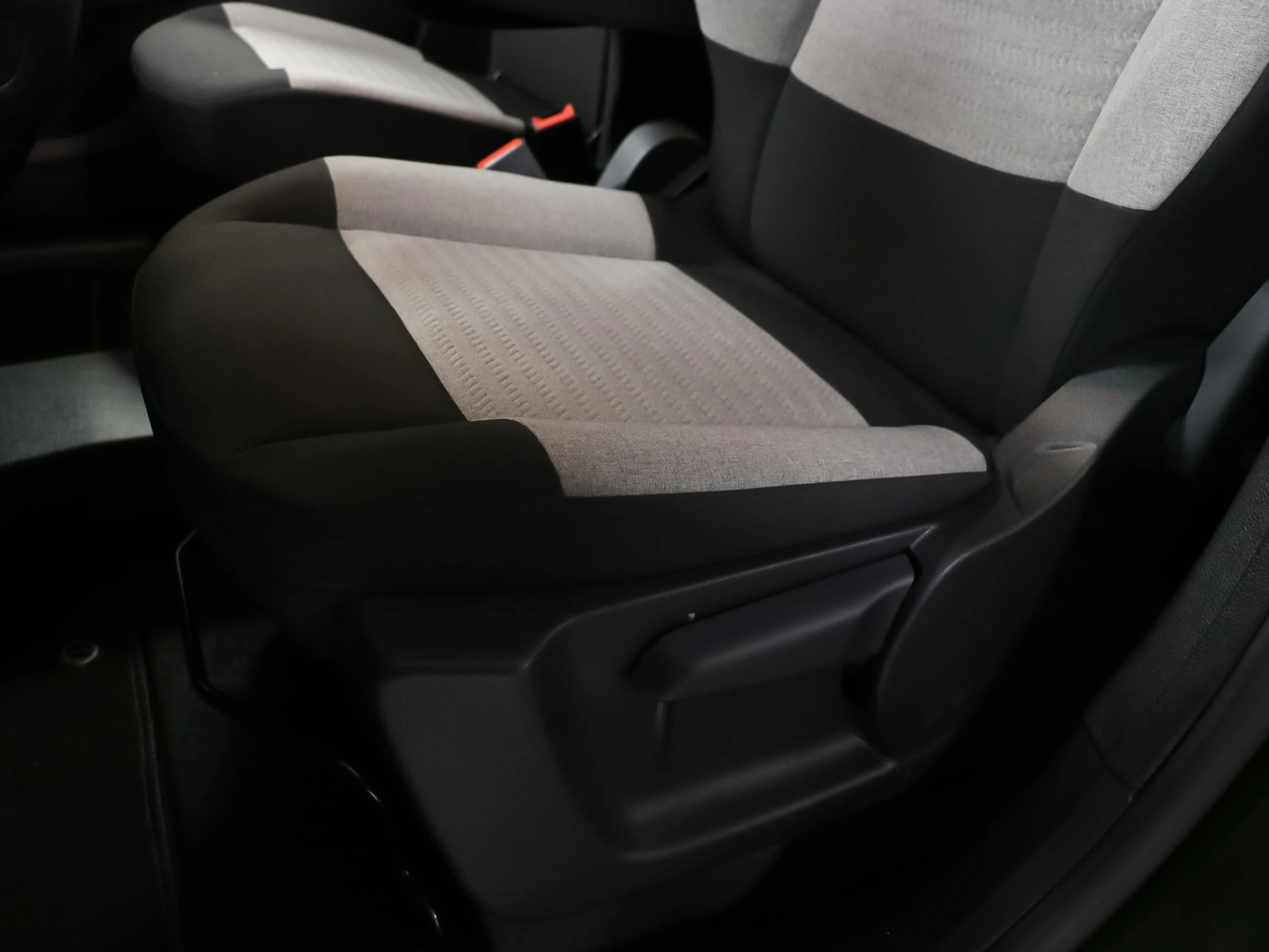 Citroen Berlingo BlueHDi 100 S&S Plus Talla XL 75 kW (102 CV) - Foto 8
