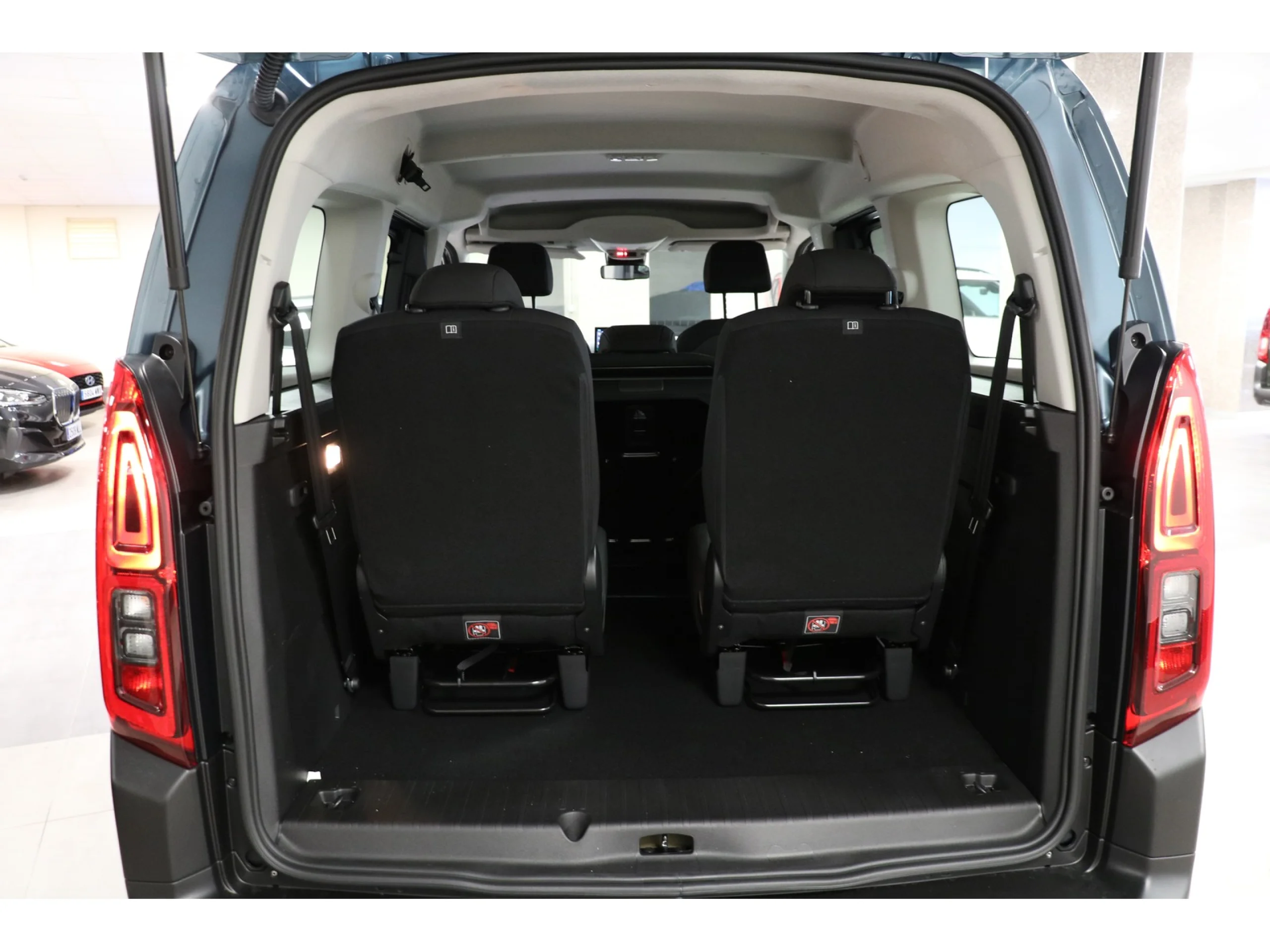 Citroen Berlingo BlueHDi 100 S&S Plus Talla XL 75 kW (102 CV) - Foto 36