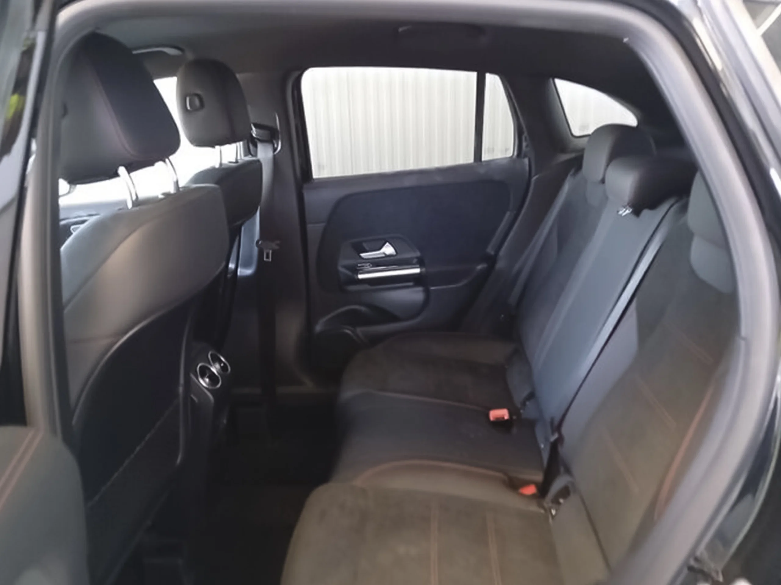 Mercedes-Benz GLA 200 D 110 kW (150 CV) - Foto 5