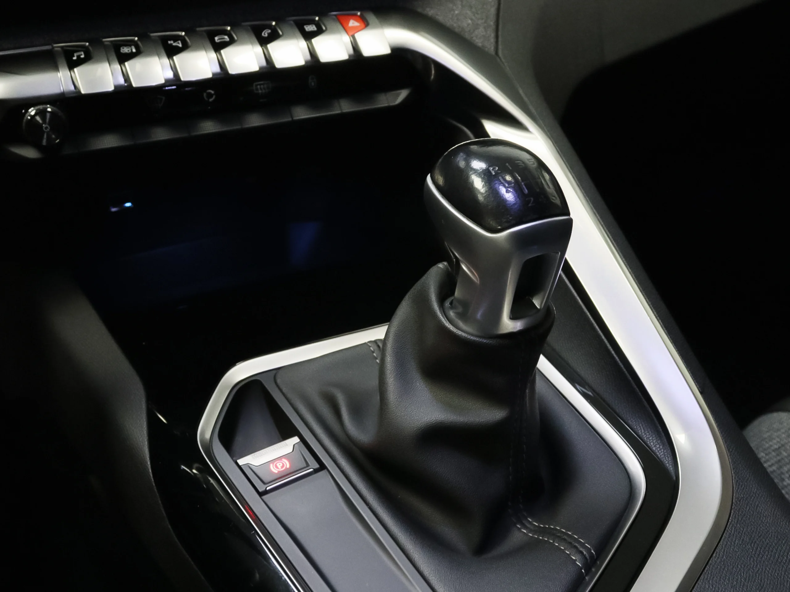 Peugeot 3008 BlueHDI 130 S&S Allure 96 kW (130 CV) - Foto 18