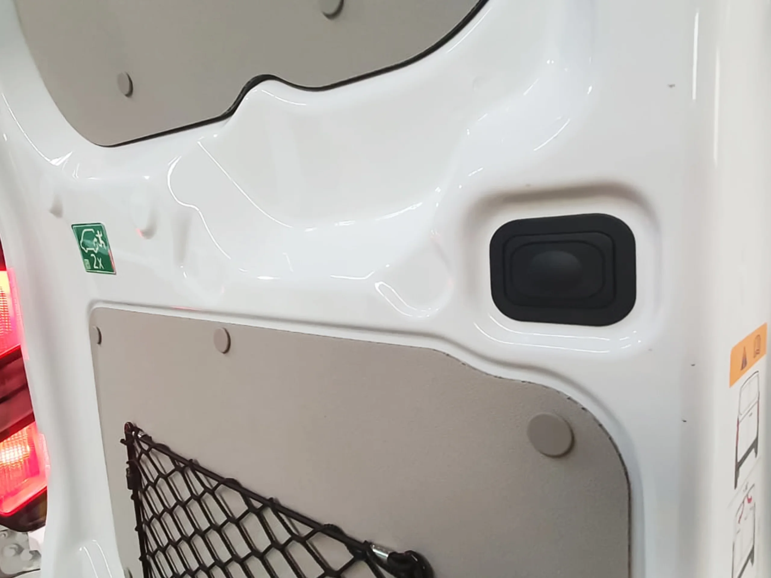 Ford Transit Custom Kombi 2.5 Duratec PHEV  340 L1 Trend Auto 171 kW (232 CV) - Foto 25