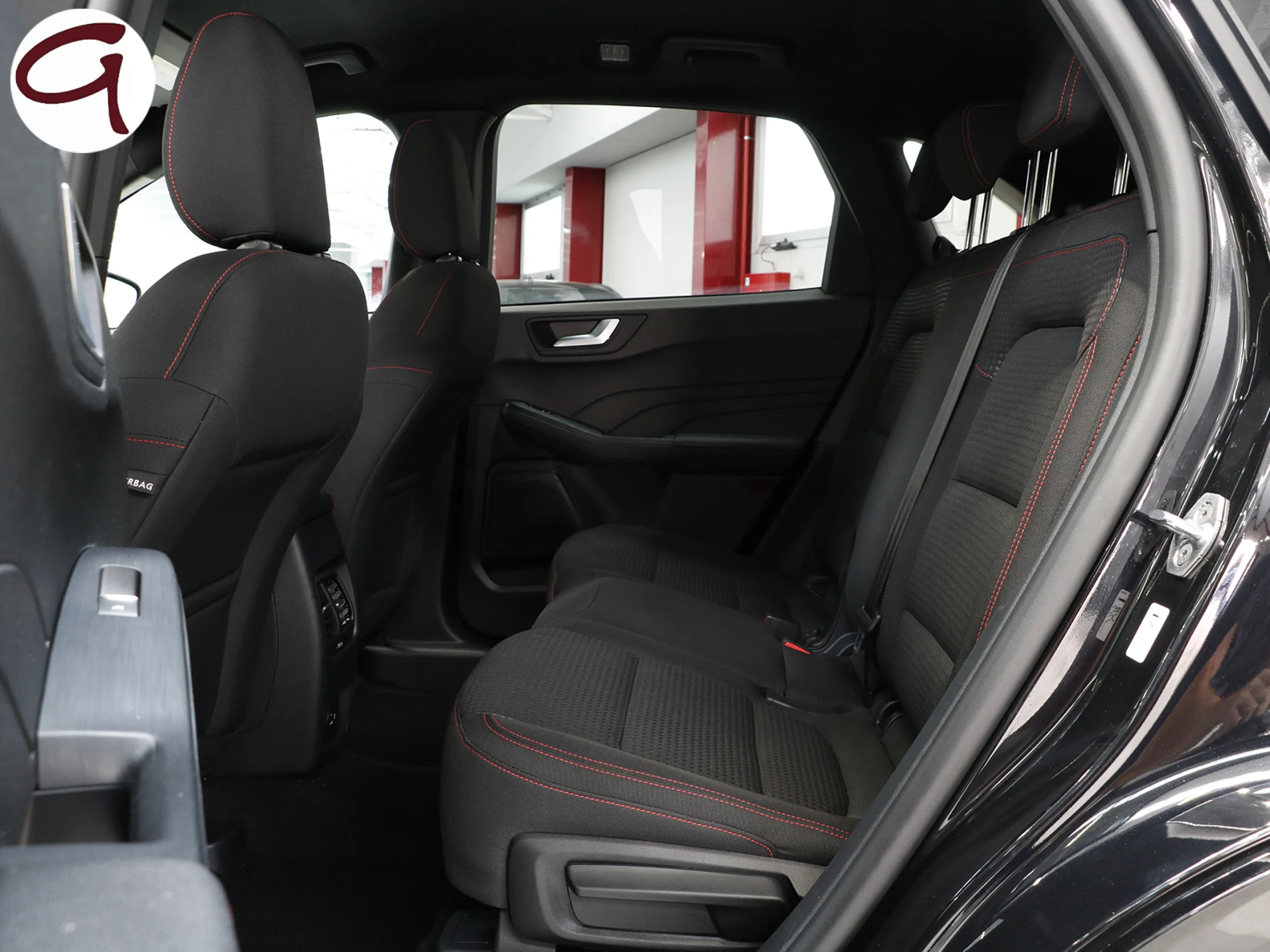 Ford Kuga 2.5 Duratec PHEV ST-Line Auto 165 kW (225 CV) - Foto 6