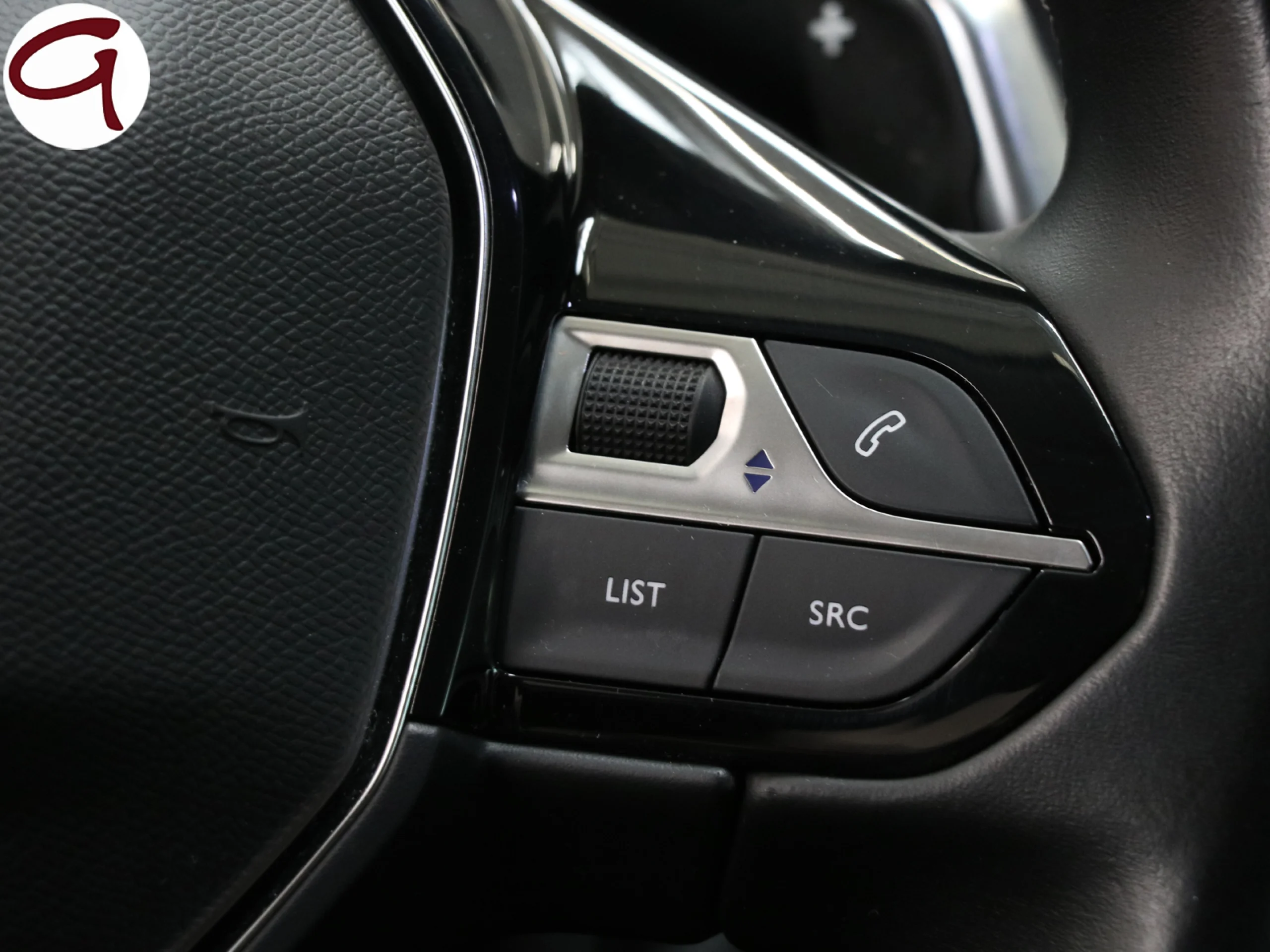Peugeot 3008 Hybrid 180 Allure Pack e-EAT8 132 kW (180 CV) - Foto 22