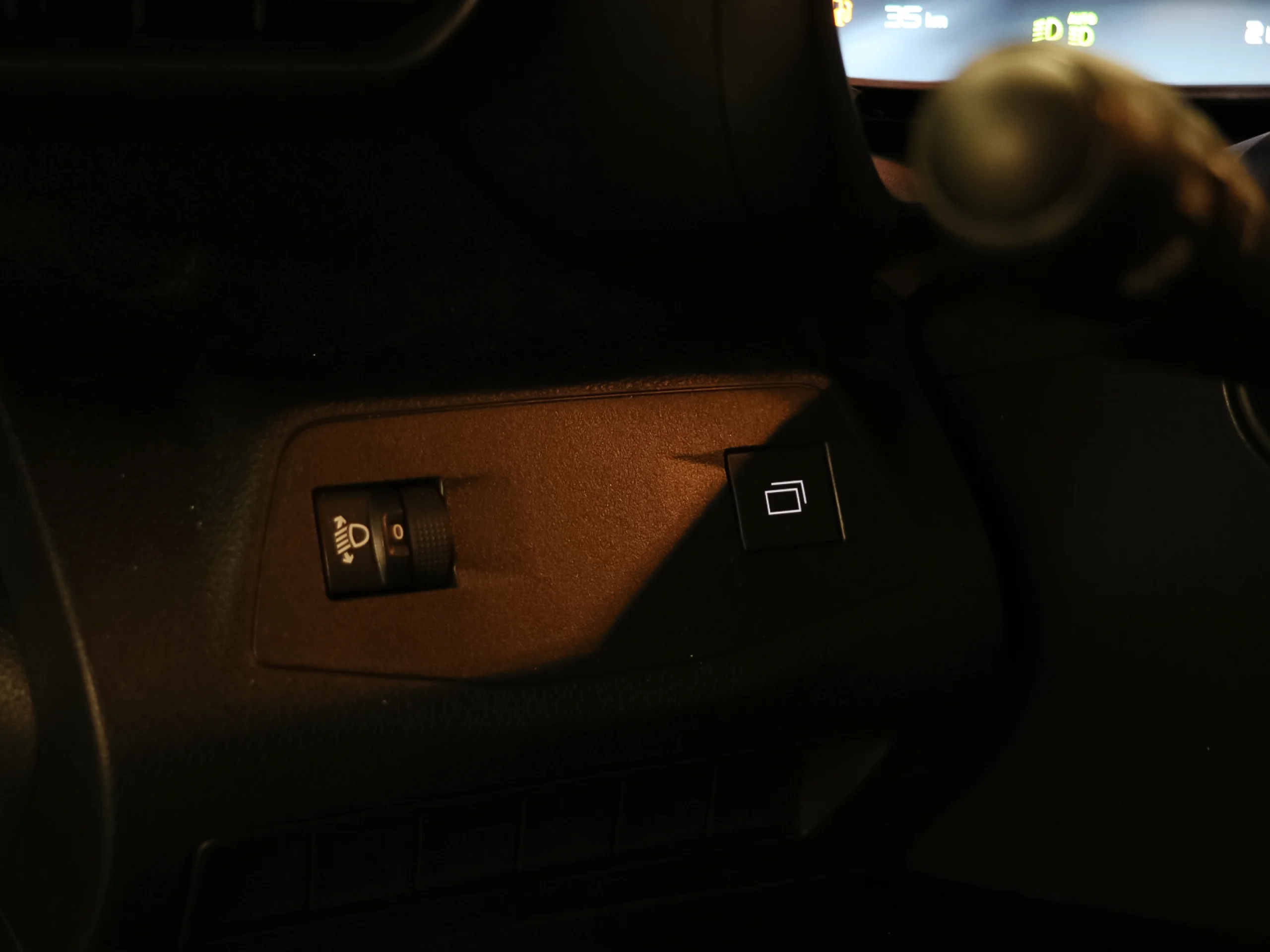 Citroen Berlingo BlueHDi 100 S&S Plus Talla XL 75 kW (102 CV) - Foto 29