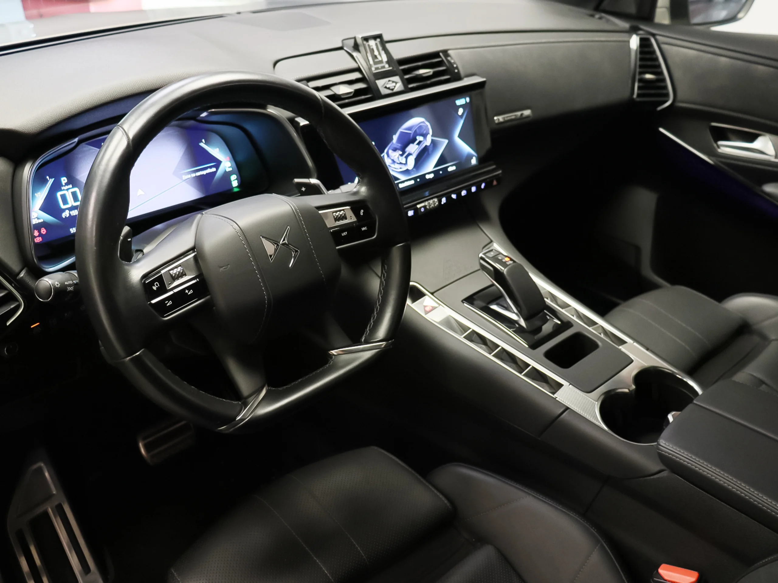 DS DS7 Crossback E-Tense 300 Louvre 4WD Auto 221 kW (300 CV) - Foto 5