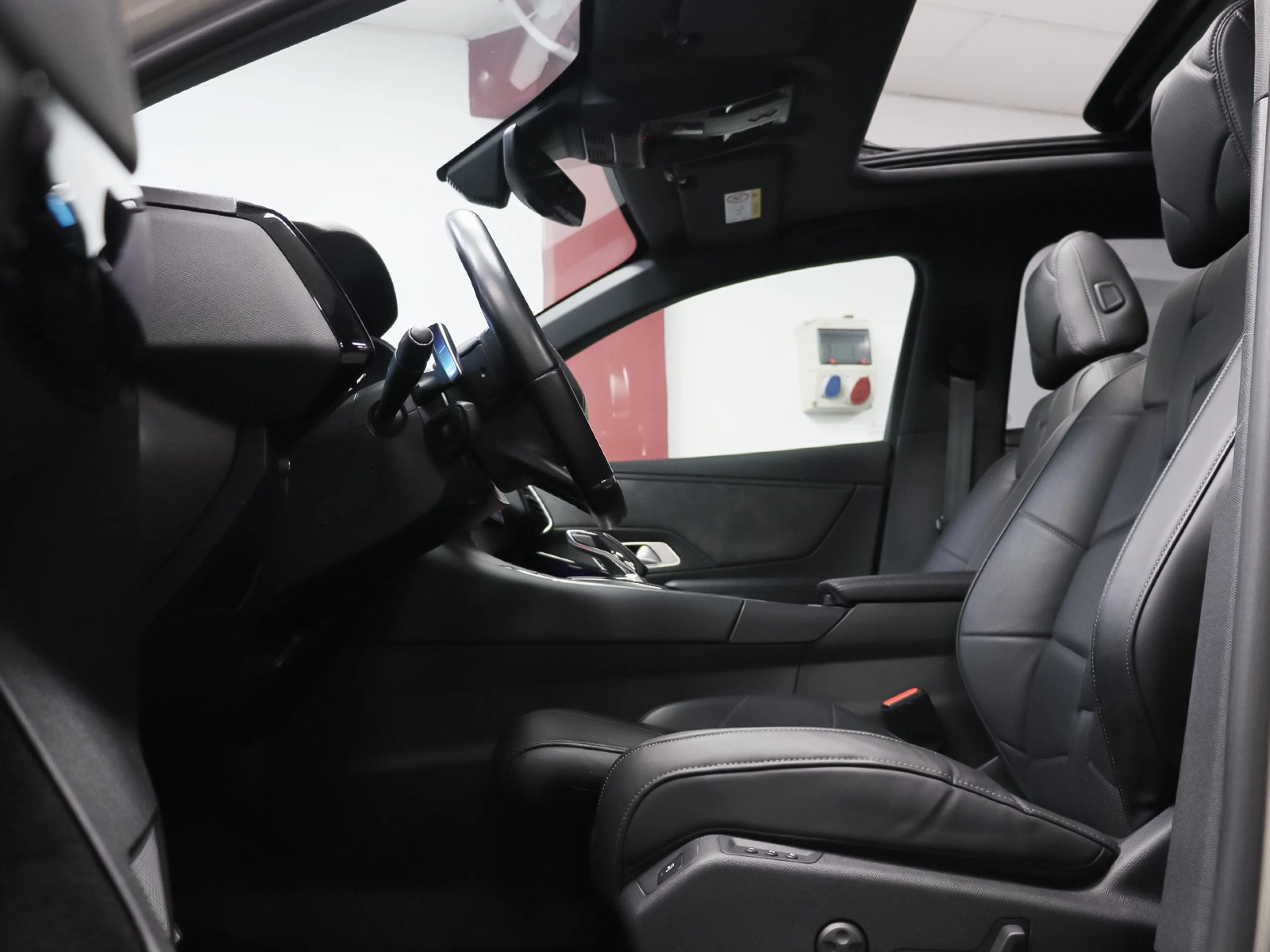 DS DS7 Crossback E-Tense 300 Louvre 4WD Auto 221 kW (300 CV) - Foto 6