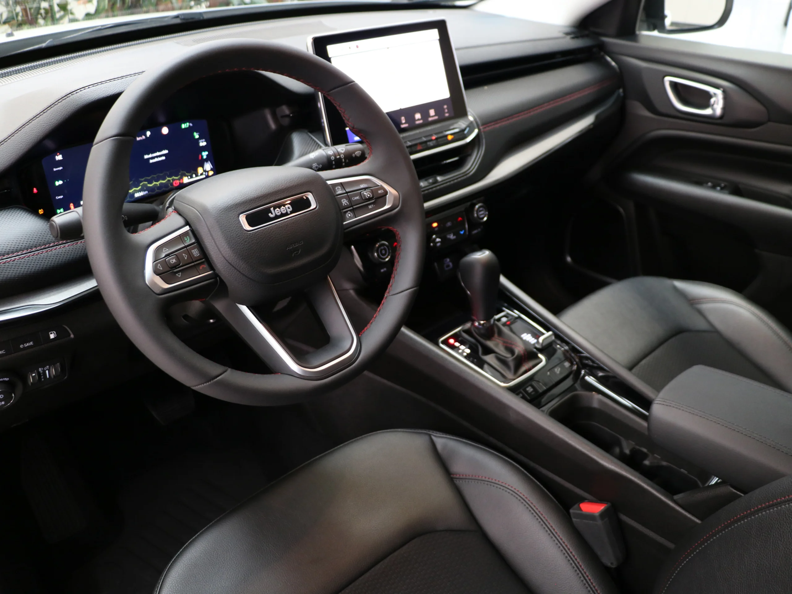 Jeep Compass 1.3 PHEV Trailhawk AWD AT 177 kW (240 CV) - Foto 4