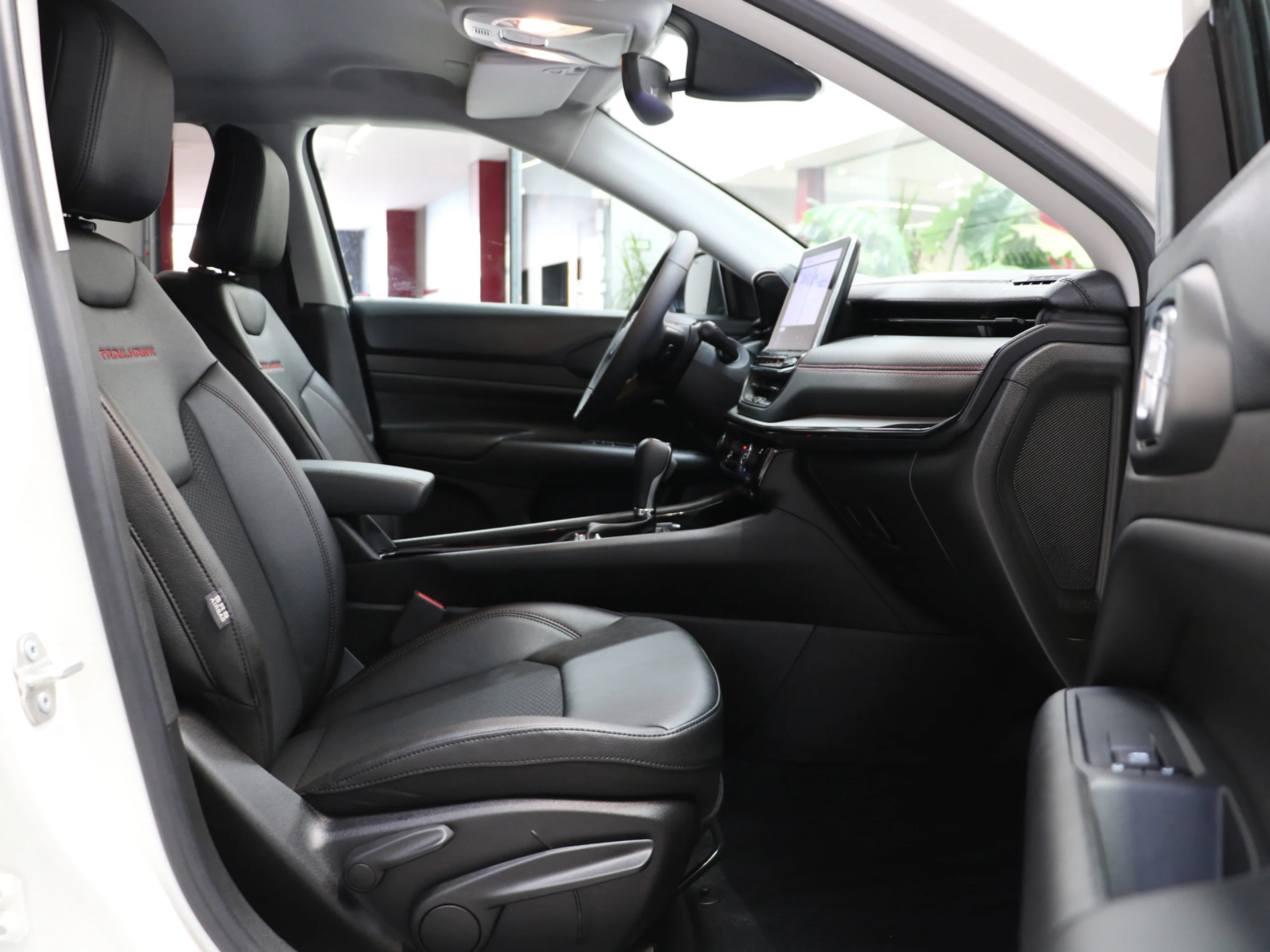 Jeep Compass 1.3 PHEV Trailhawk AWD AT 177 kW (240 CV) - Foto 7