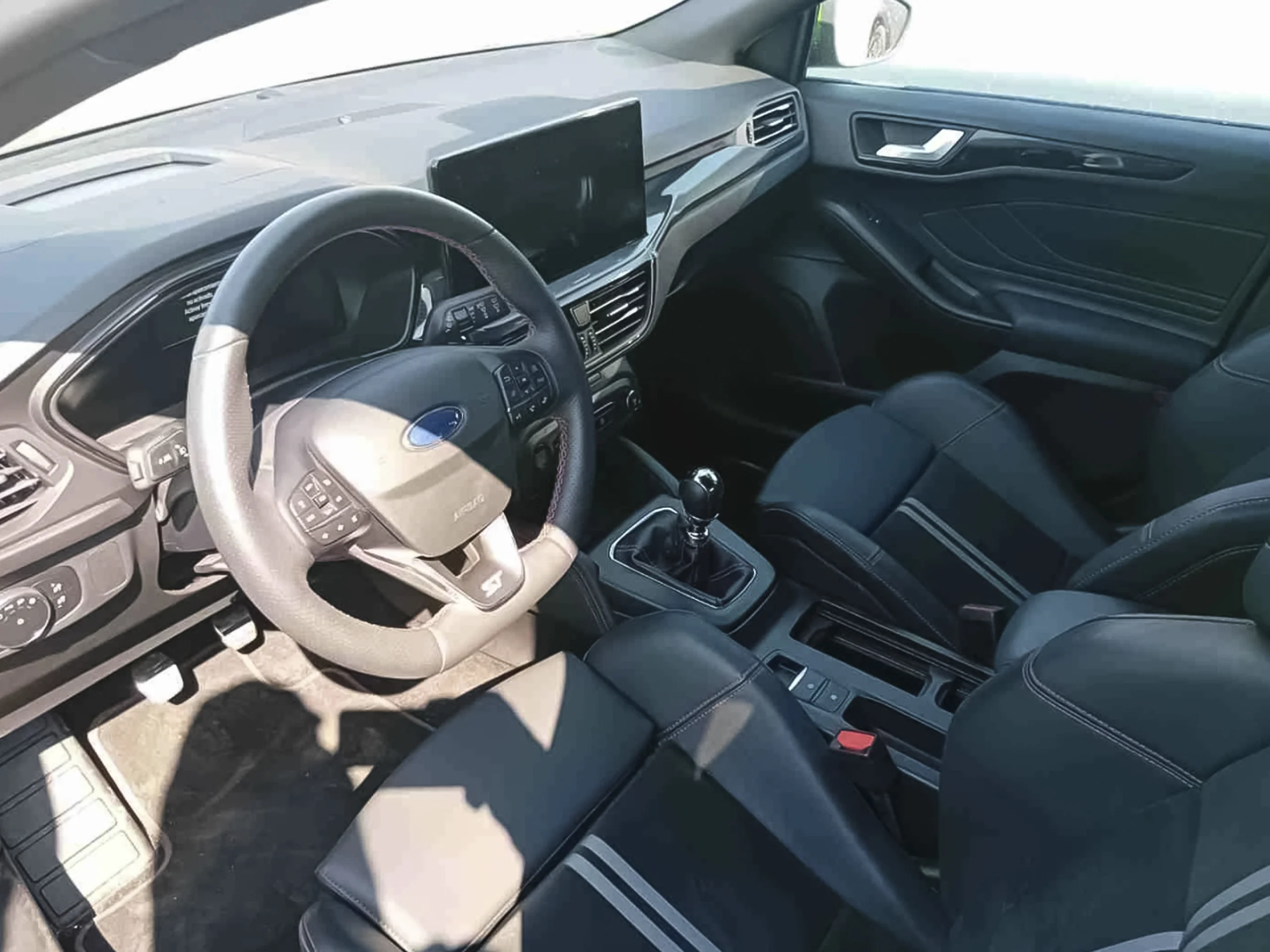 Ford Focus 2.3 EcoBoost ST 206 kW (280 CV) - Foto 3