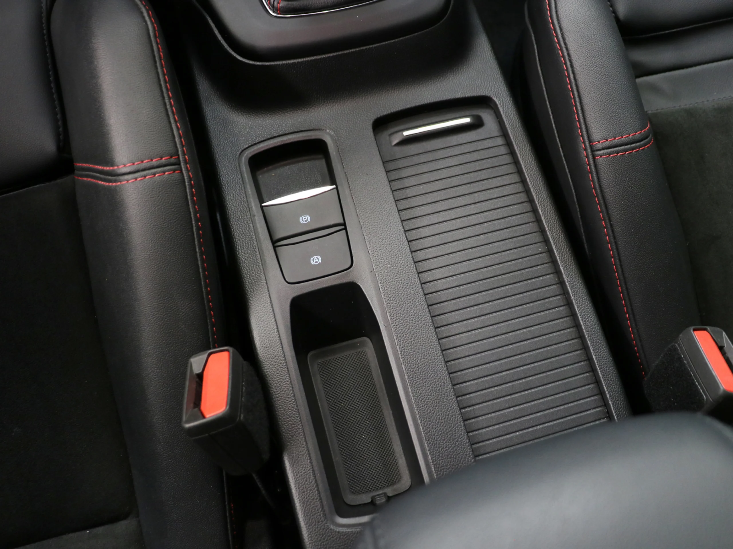 Ford Focus 2.3 EcoBoost ST 206 kW (280 CV) - Foto 32