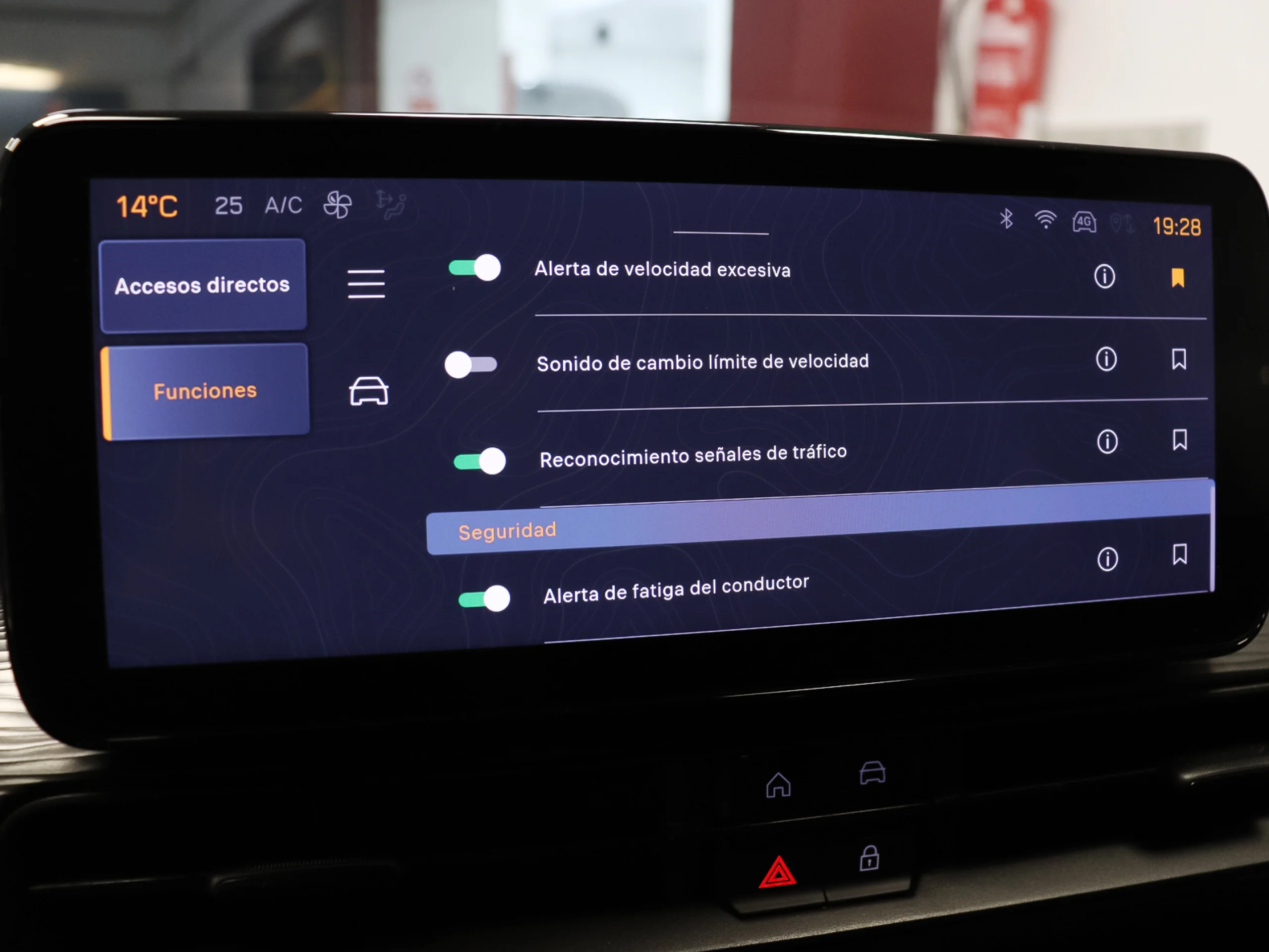 Jeep Avenger 1.2 G Altitude 74 kW (100 CV) - Foto 28