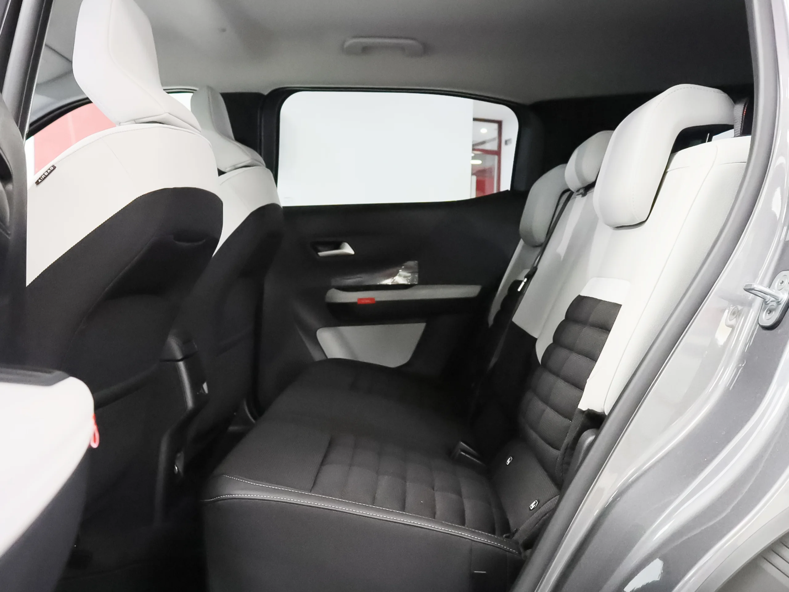 Citroen C3 Aircross Hybrid 145 Max ë-DCS6 107 kW (145 CV) - Foto 9
