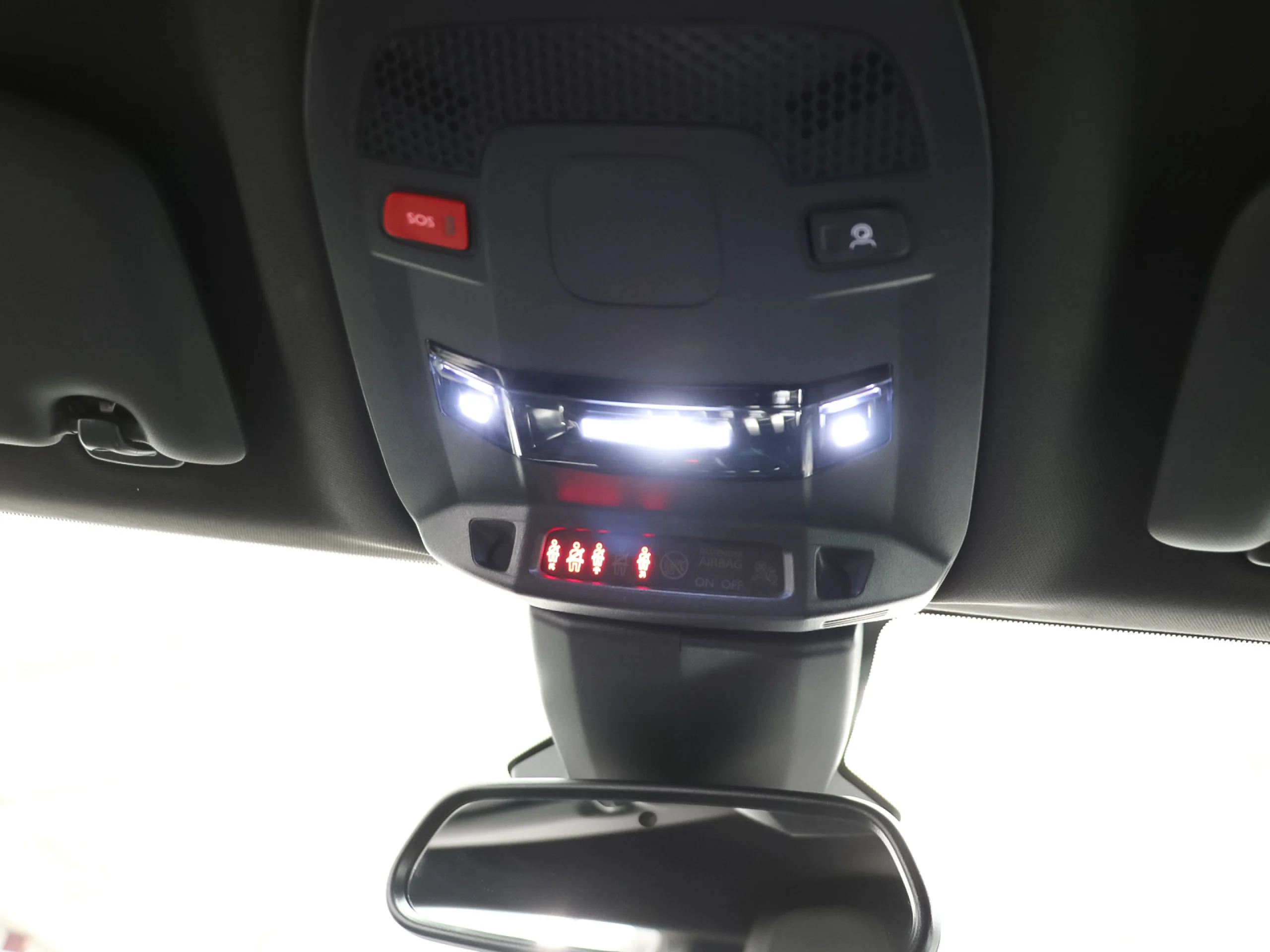Peugeot 508 Hybrid 225 Allure e-EAT8 165 kW (225 CV) - Foto 28