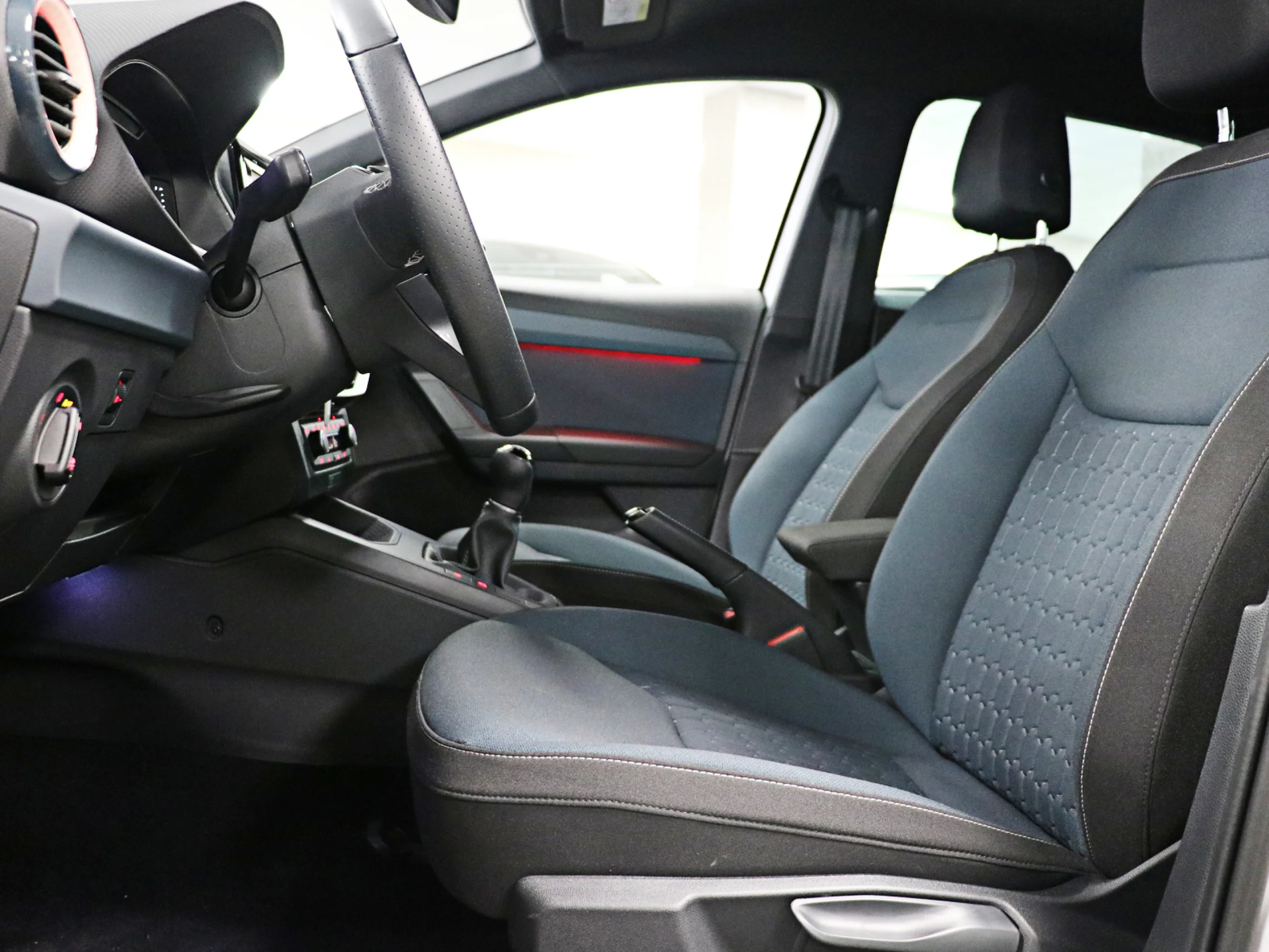SEAT Ibiza 1.0 MPI S&S Style Plus 59 kW (80 CV) - Foto 6