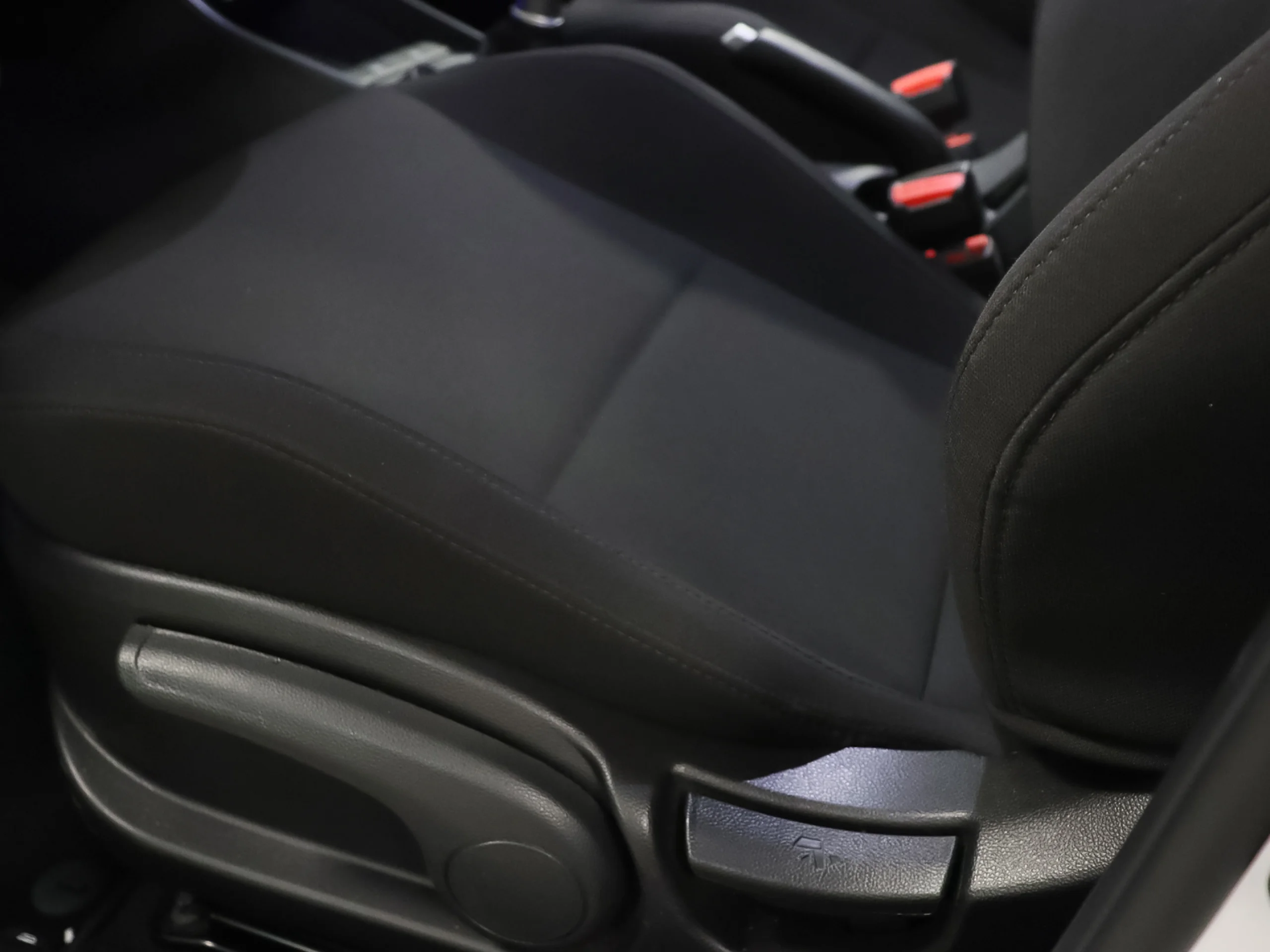 Hyundai Bayon 1.0 TGDI 48V Tecno 74 kW (100 CV) - Foto 4