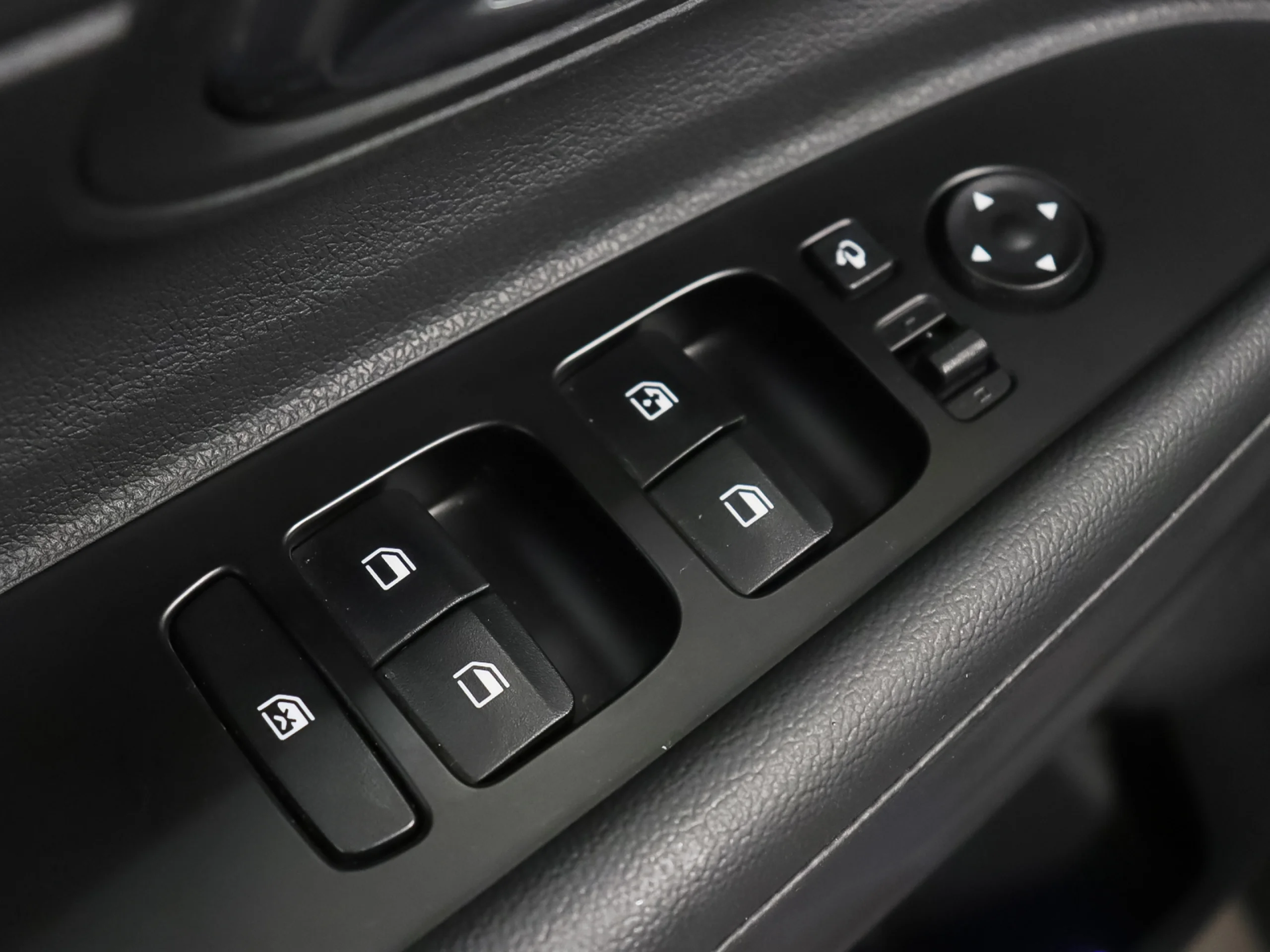 Hyundai Bayon 1.0 TGDI 48V Tecno 74 kW (100 CV) - Foto 9