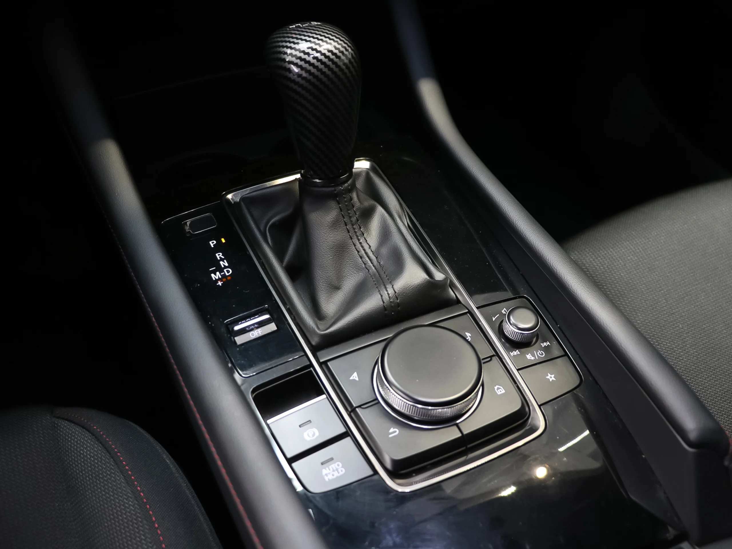 Mazda Mazda 3 2.0 e-SKYACTIV-X Homura AT 137 kW (186 CV) - Foto 28