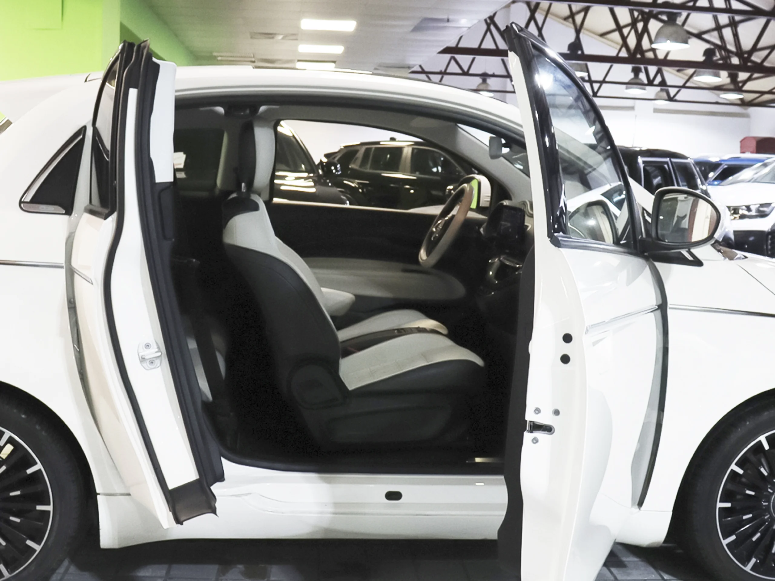 Fiat 500 Electrico laPrima Hb 320km 85 kW (118 CV) - Foto 8