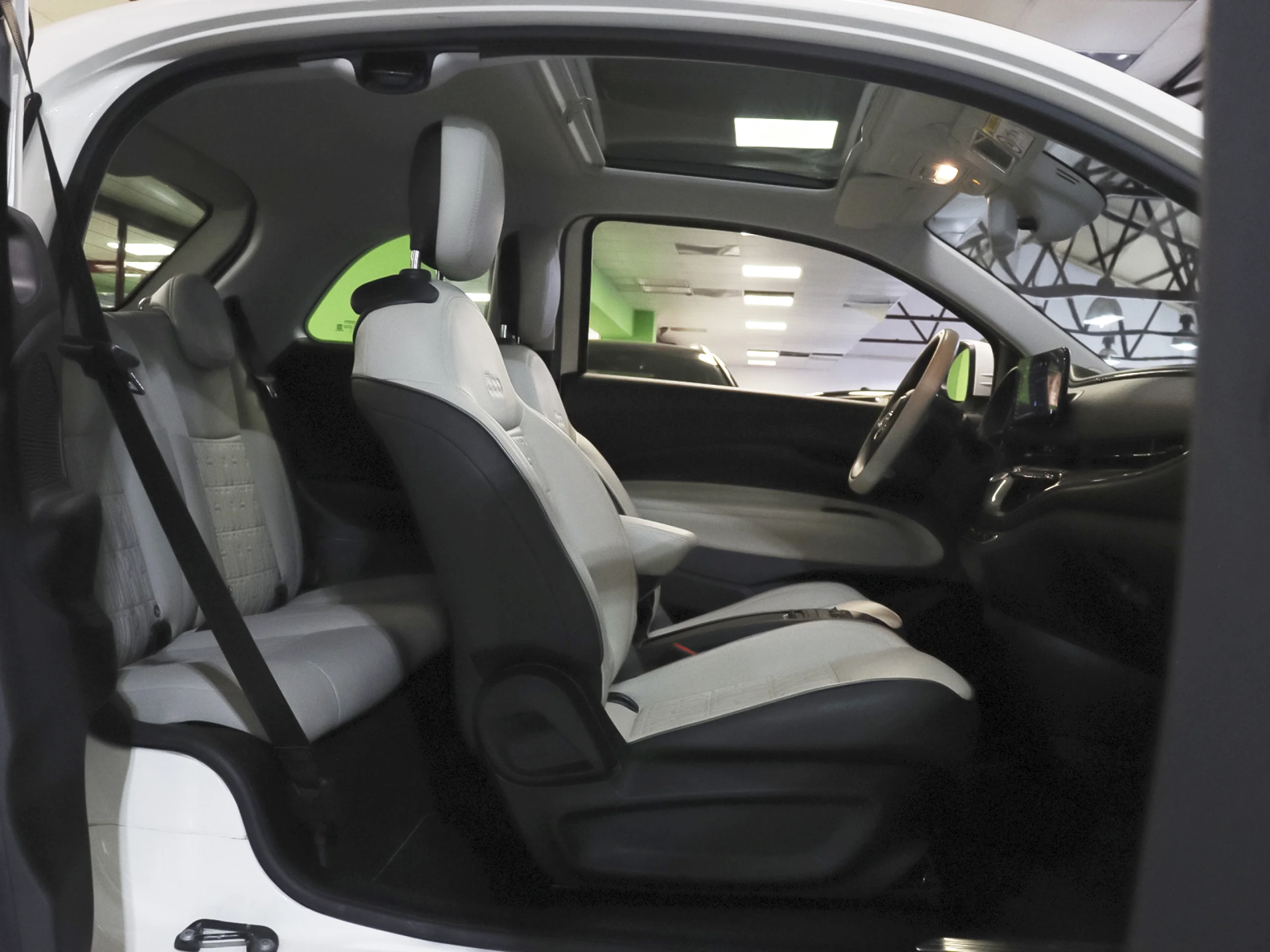 Fiat 500 Electrico laPrima Hb 320km 85 kW (118 CV) - Foto 9