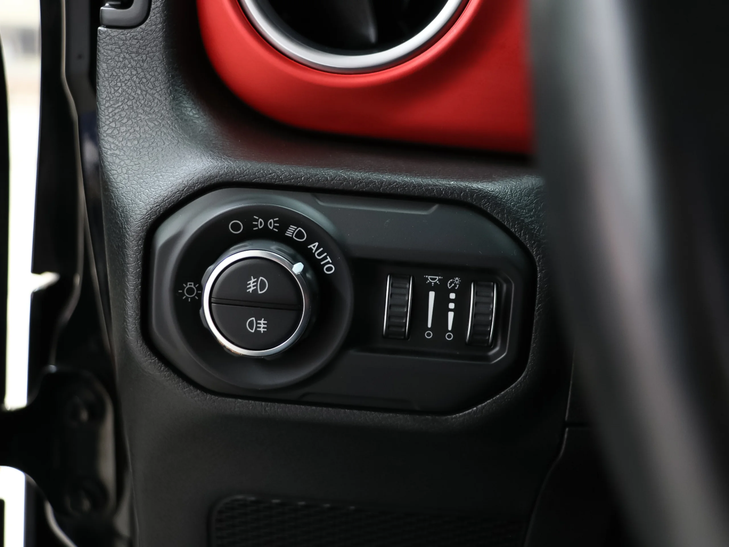Jeep Wrangler 2.2 CRD Rubicon 8ATX 147 kW (200 CV) - Foto 28