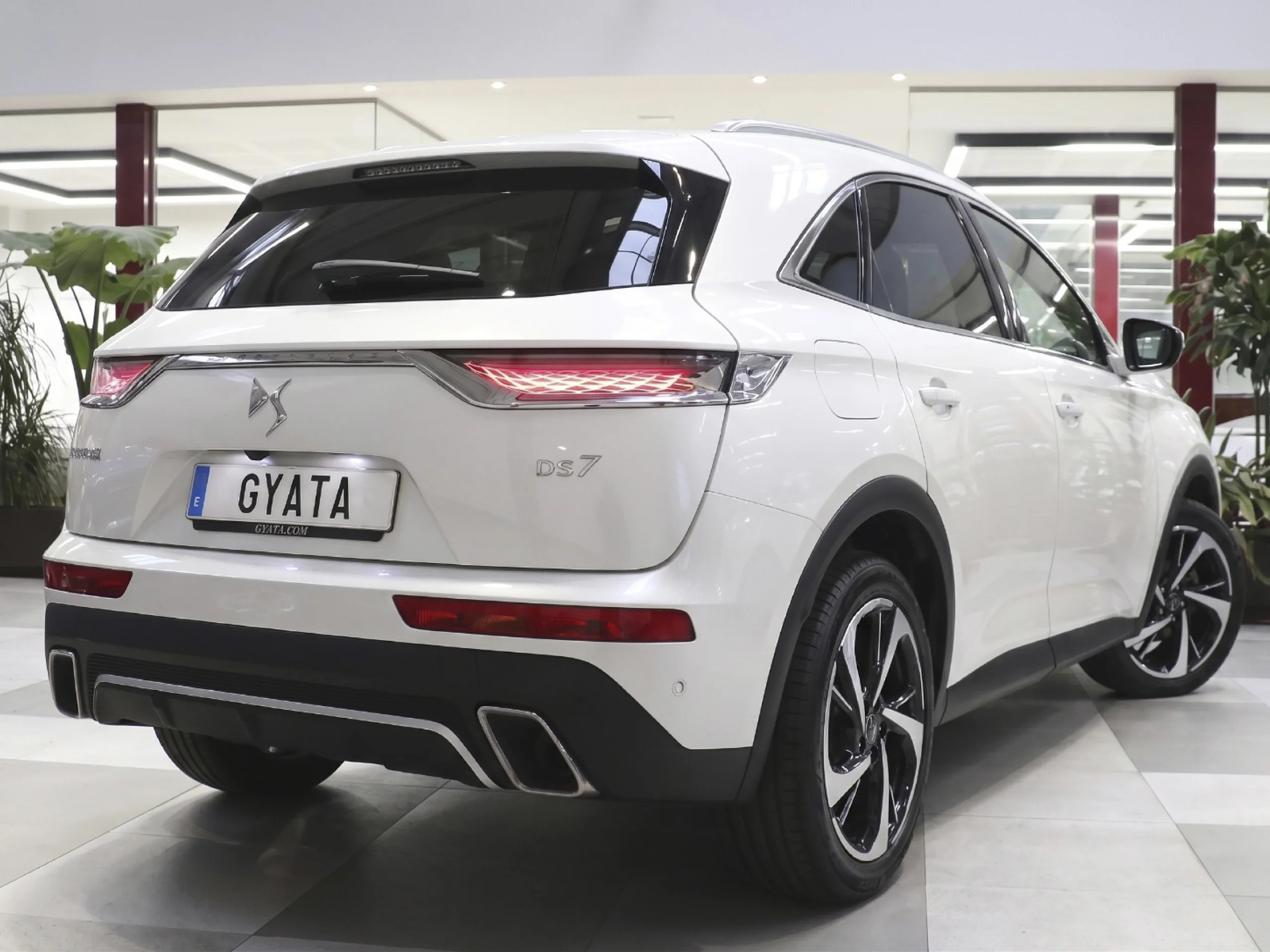 DS DS7 Crossback E-Tense 300 Grand Chic 4WD Auto 221 kW (300 CV) - Foto 2