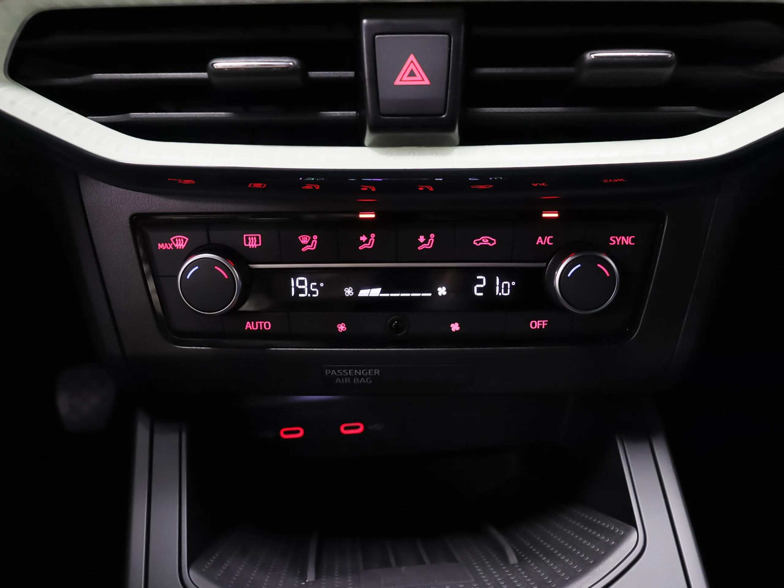 SEAT Arona 1.0 TSI S&S Style+ 85 kW (115 CV) - Foto 22