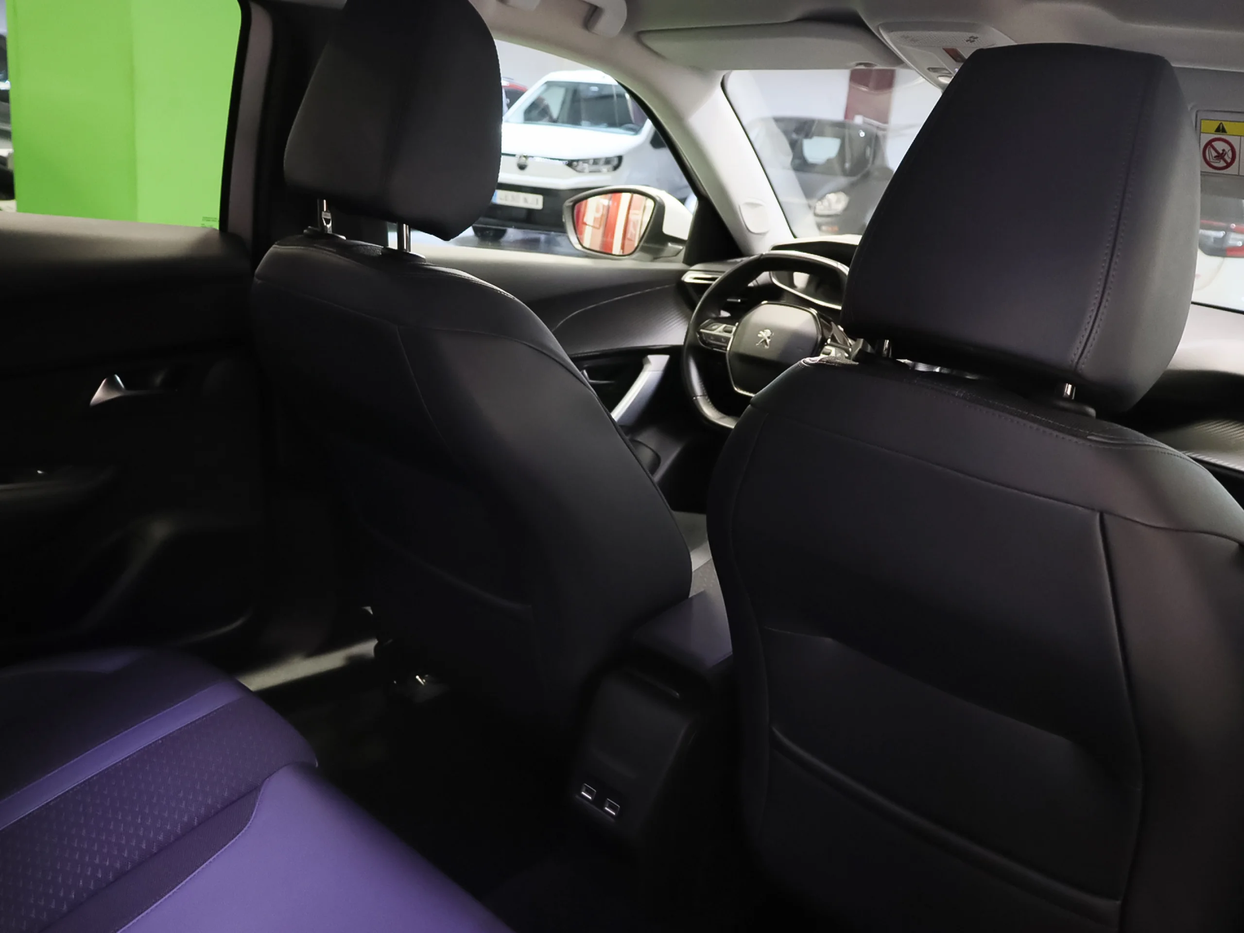 Peugeot 2008 PureTech 130 S&S Allure 96 kW (130 CV) - Foto 8