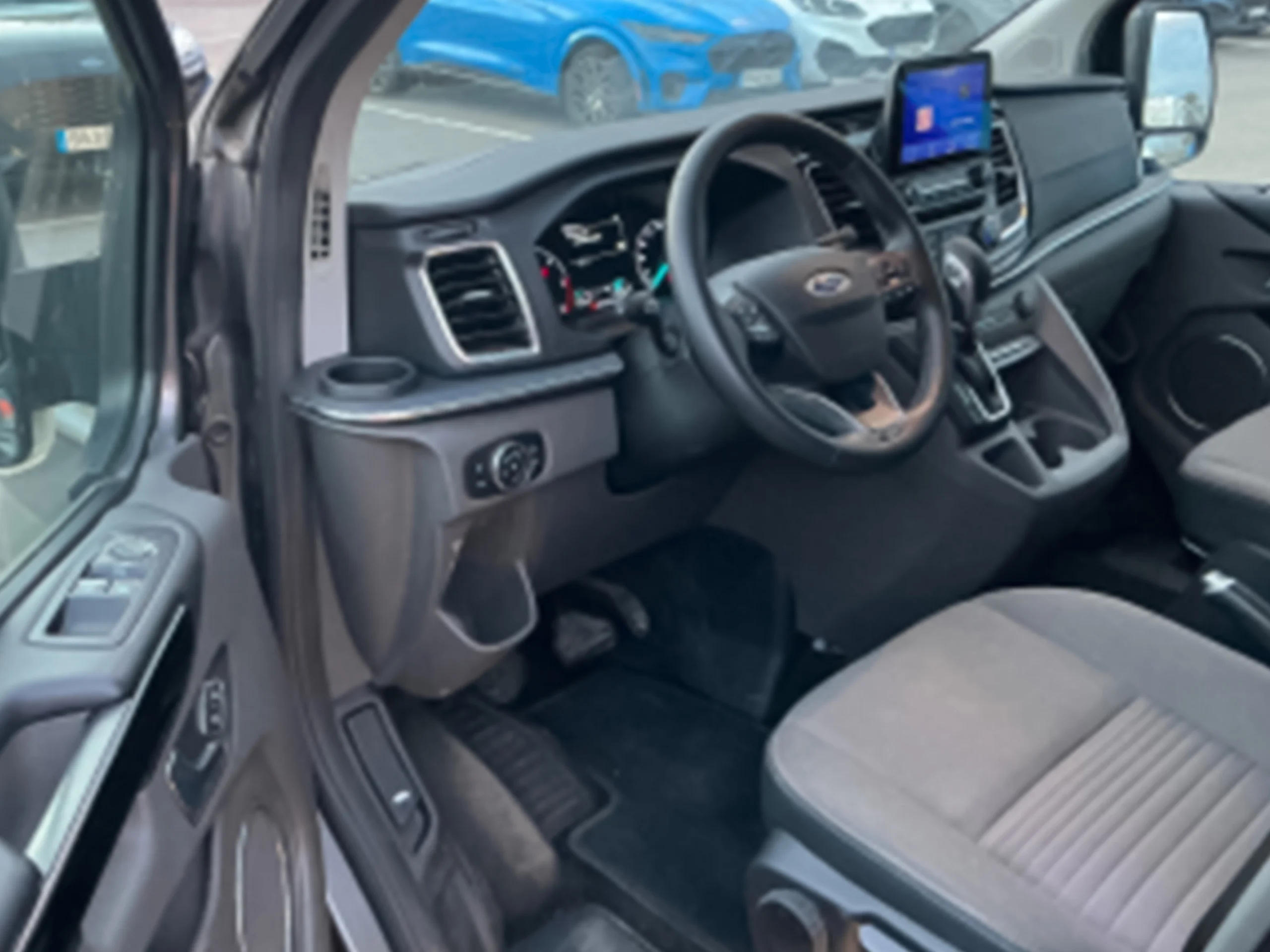 Ford Tourneo Custom 2.0 Ecoblue L1 Titanium Auto 125 kW (170 CV) - Foto 3