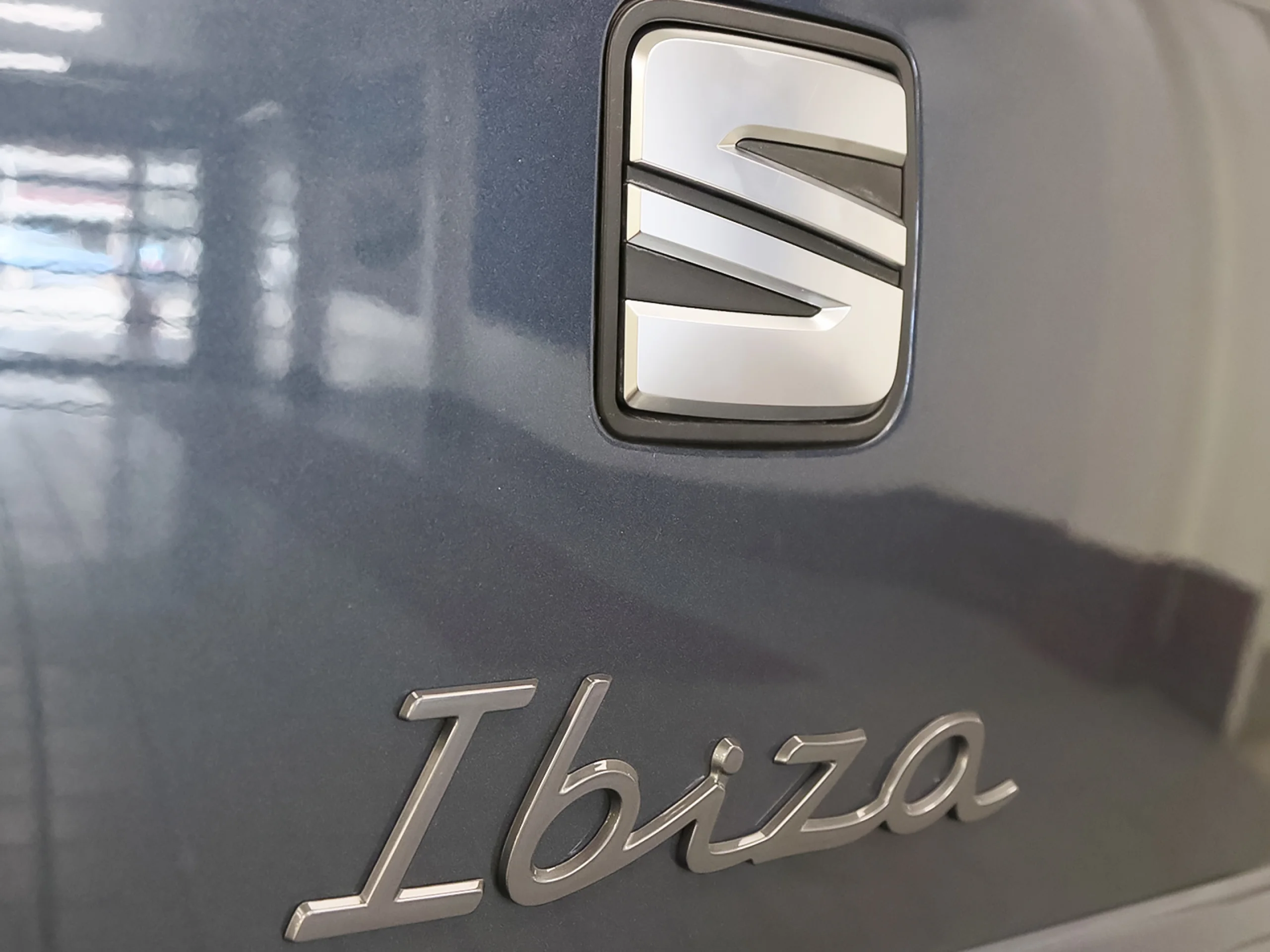 SEAT Ibiza 1.0 TSI Style Plus 85 kW (115 CV) - Foto 29