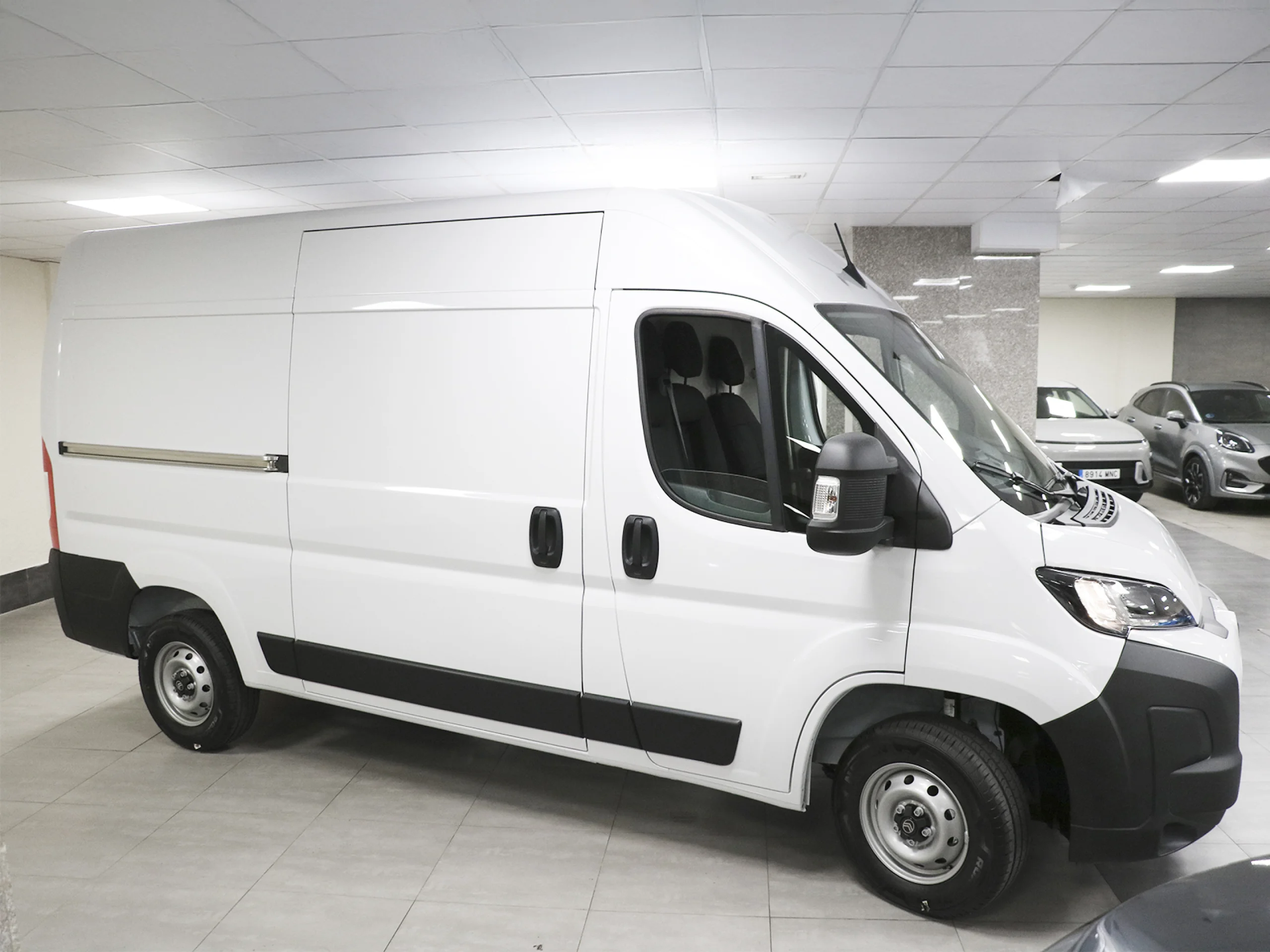 Citroen Jumper Furgon BlueHDi 140 S&S 35 L2H2 103 kW (140 CV) - Foto 3