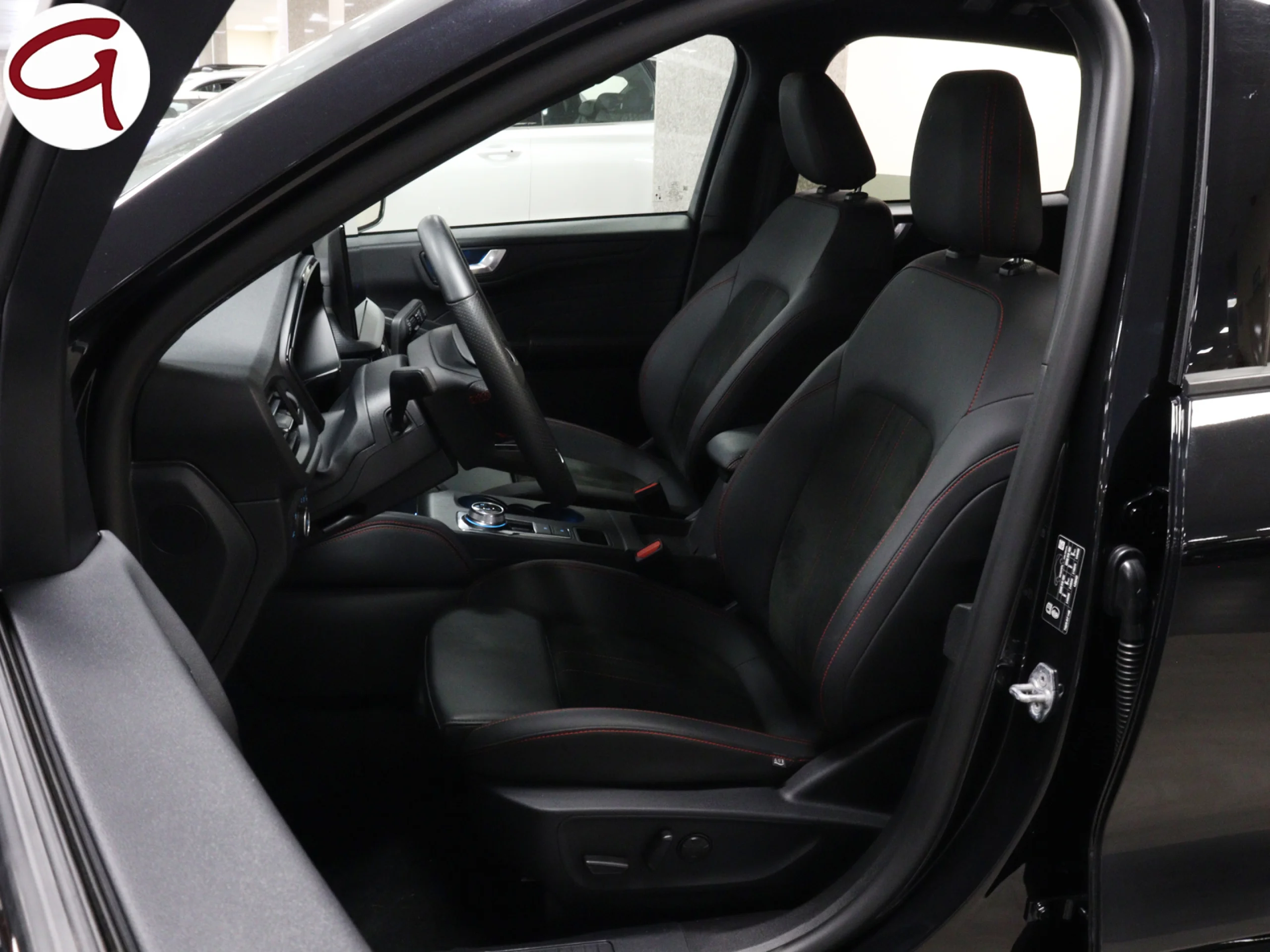 Ford Kuga 2.5 Duratec PHEV ST-Line X Auto 178 kW (243 CV) - Foto 4